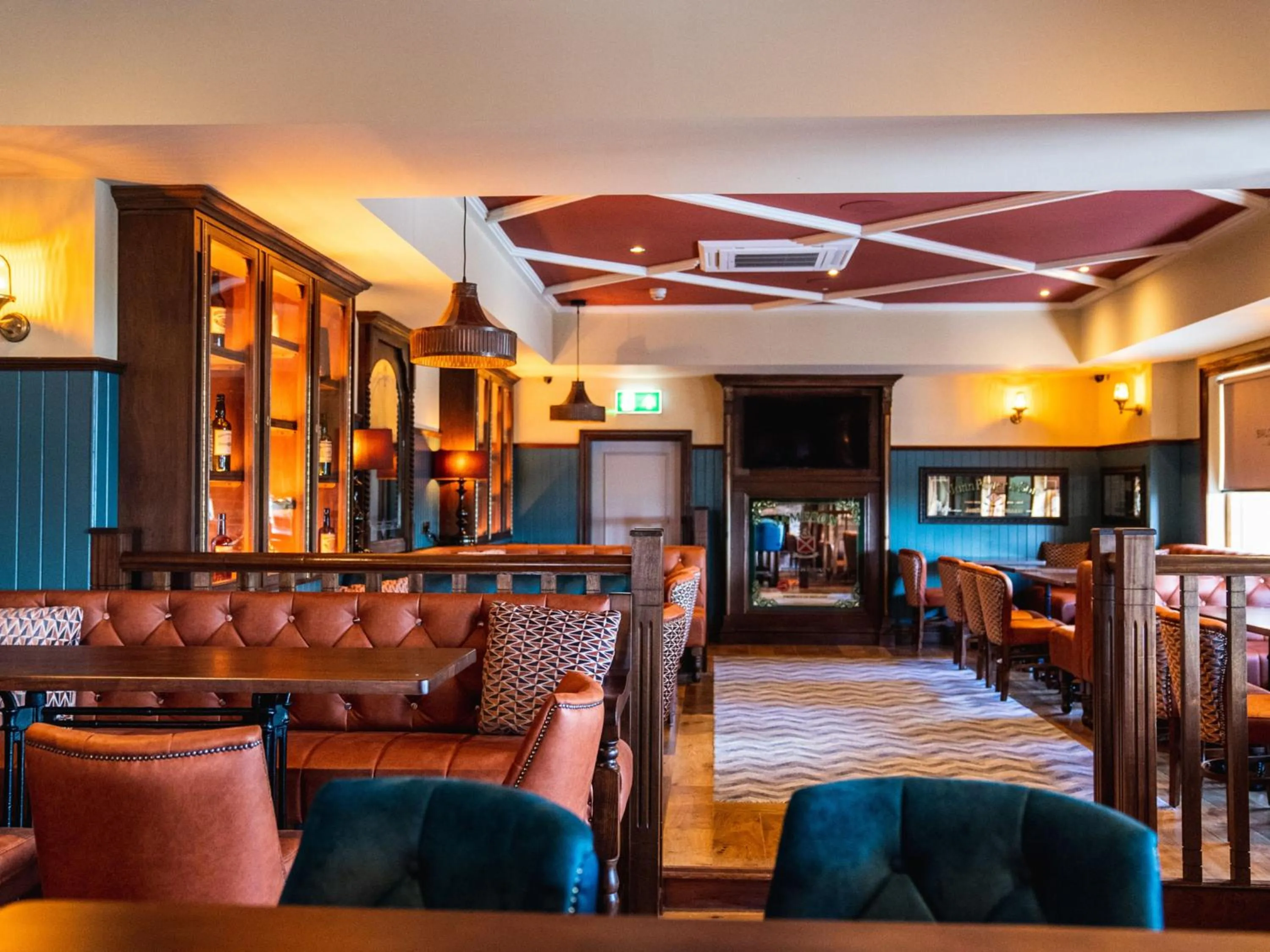 Lounge or bar in Seagoe Hotel