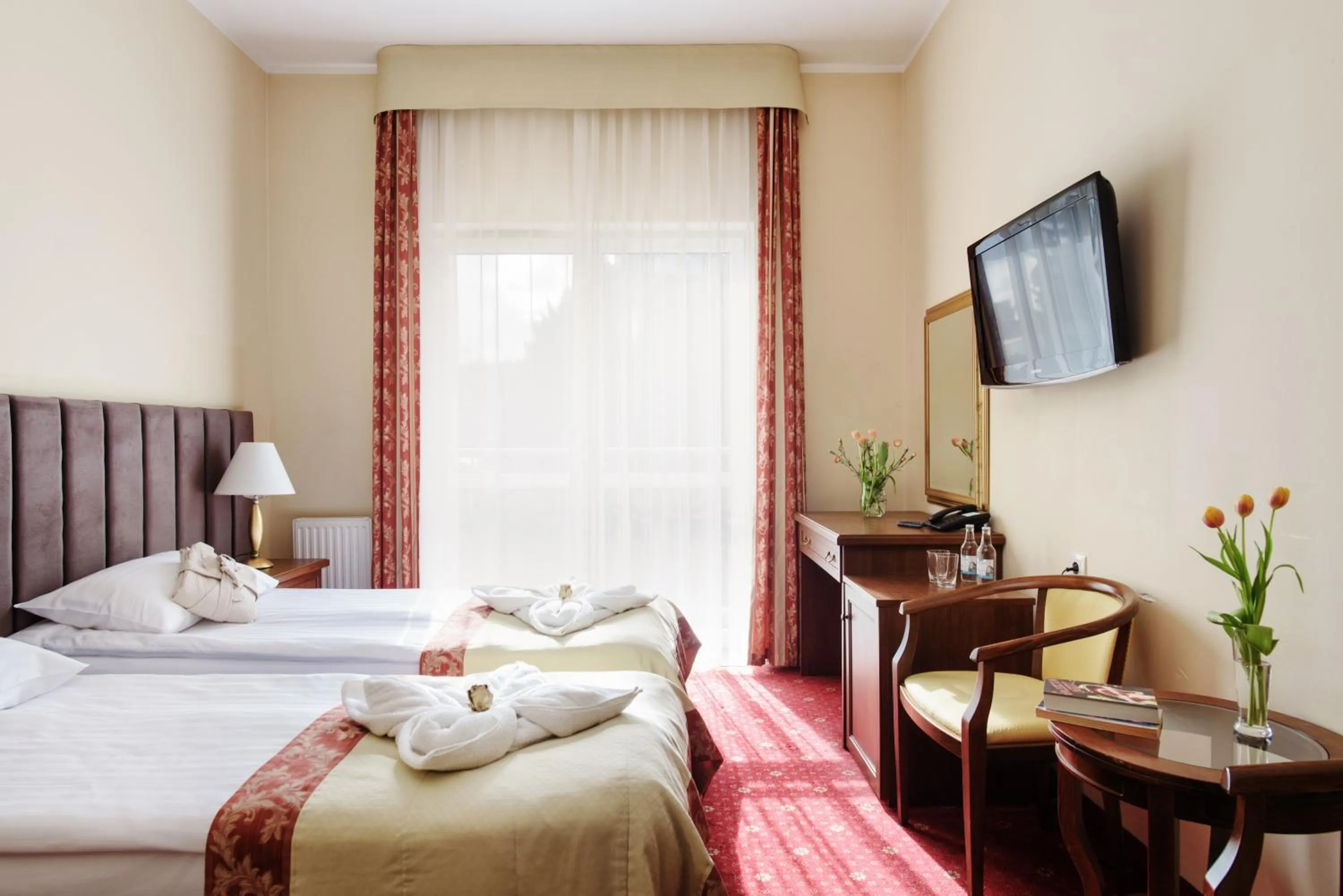 Bed in Lila Medical SPA