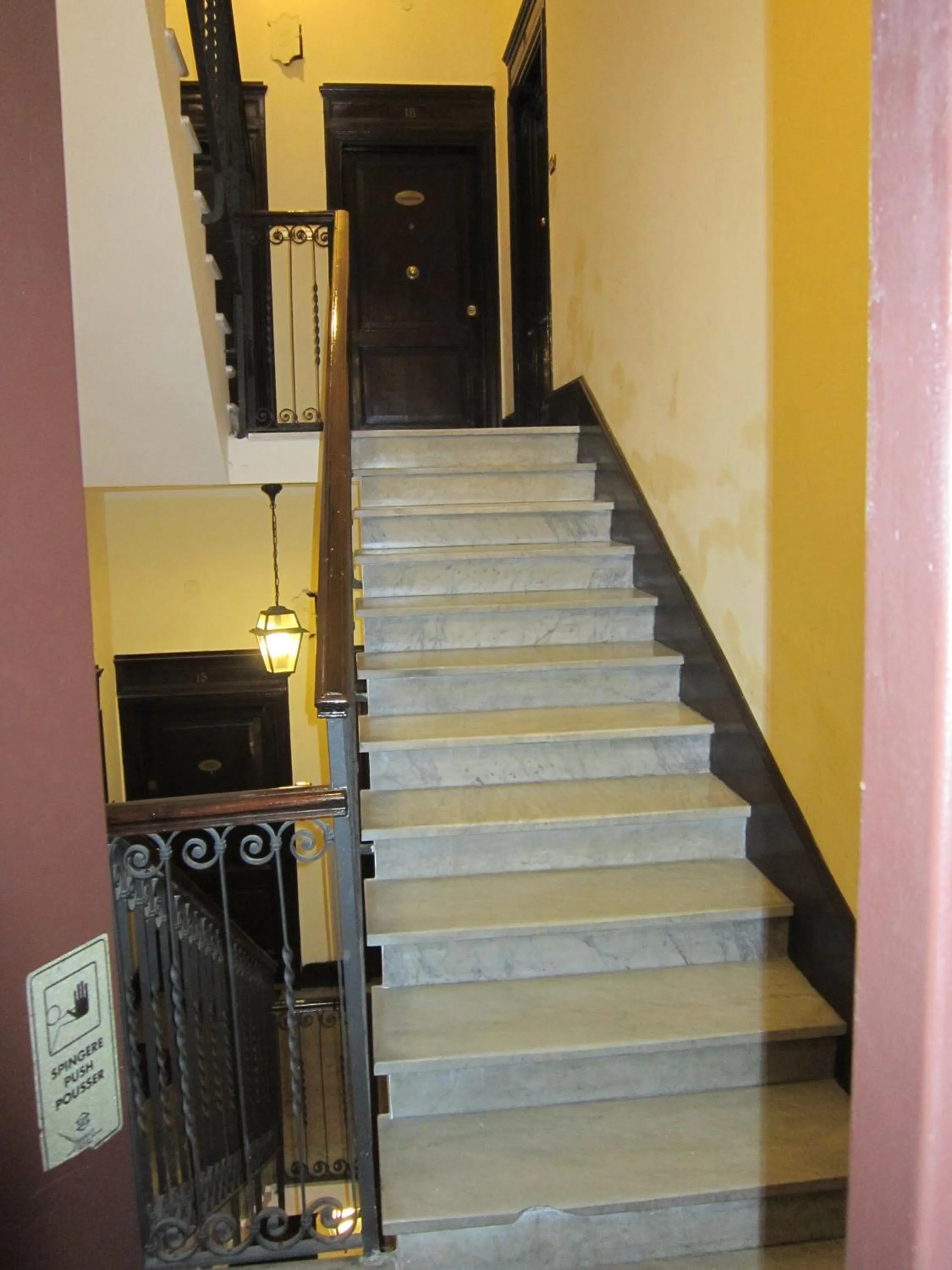 Facade/entrance in Evergreen