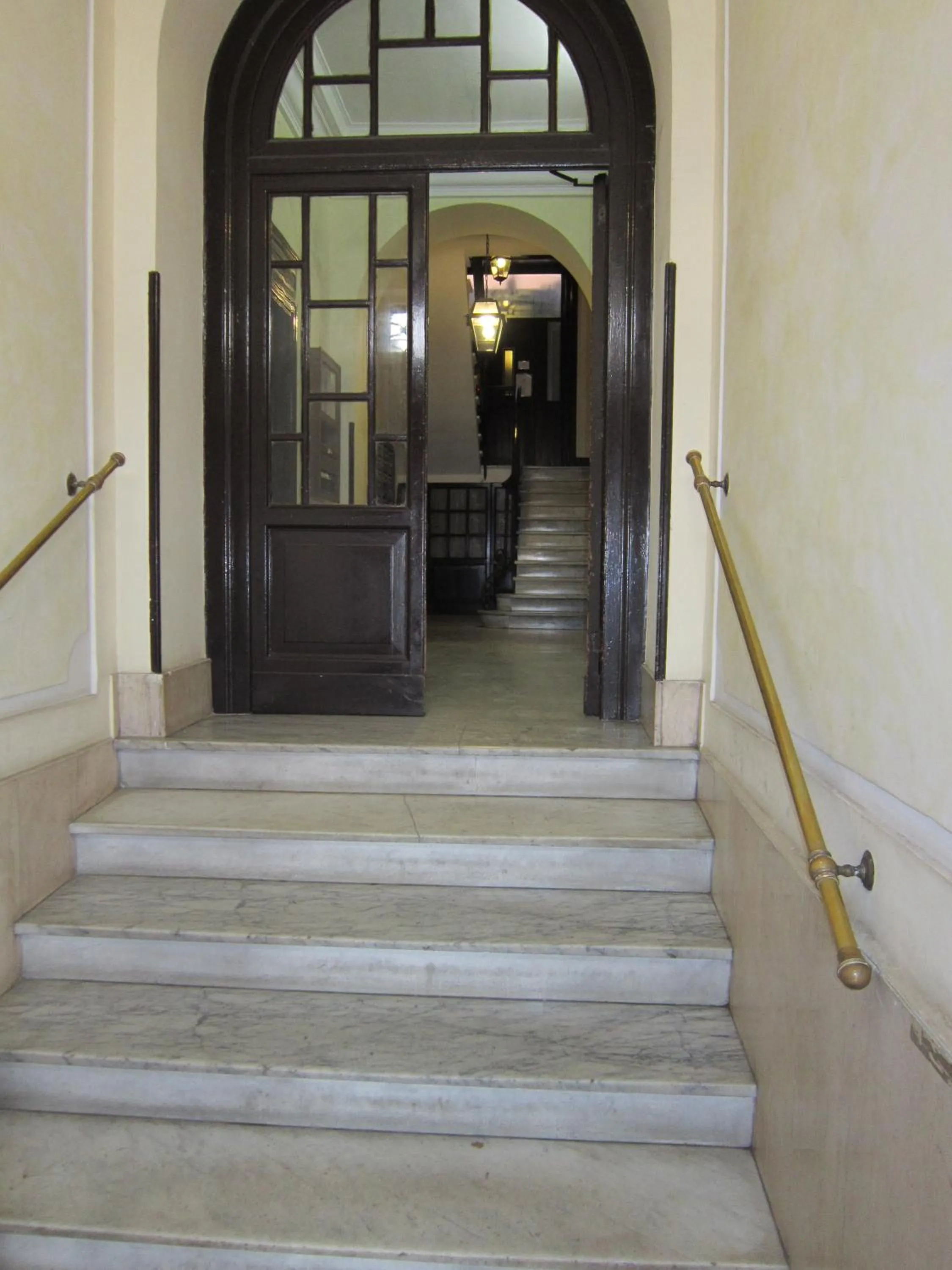 Facade/entrance in Evergreen