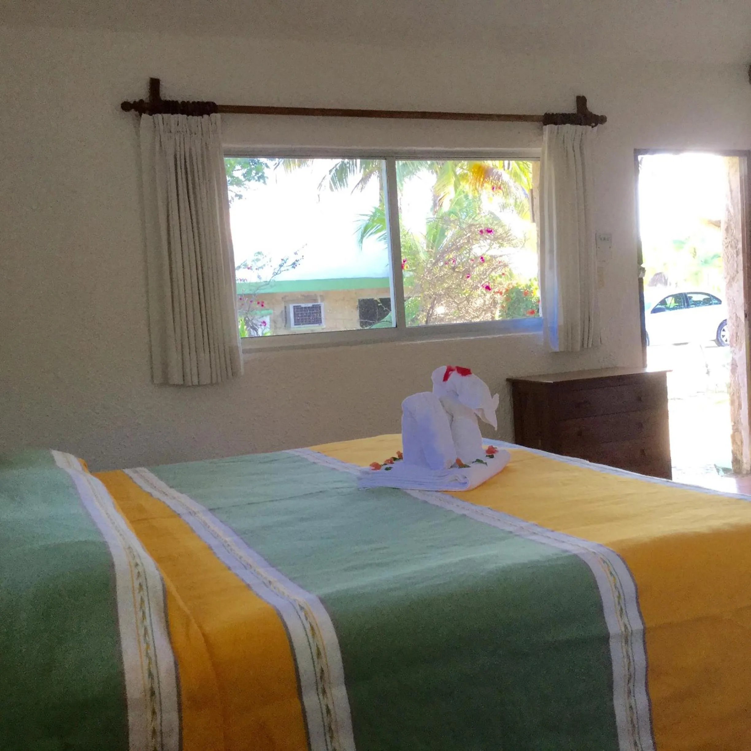 Bed in Hotel Club Akumal Caribe