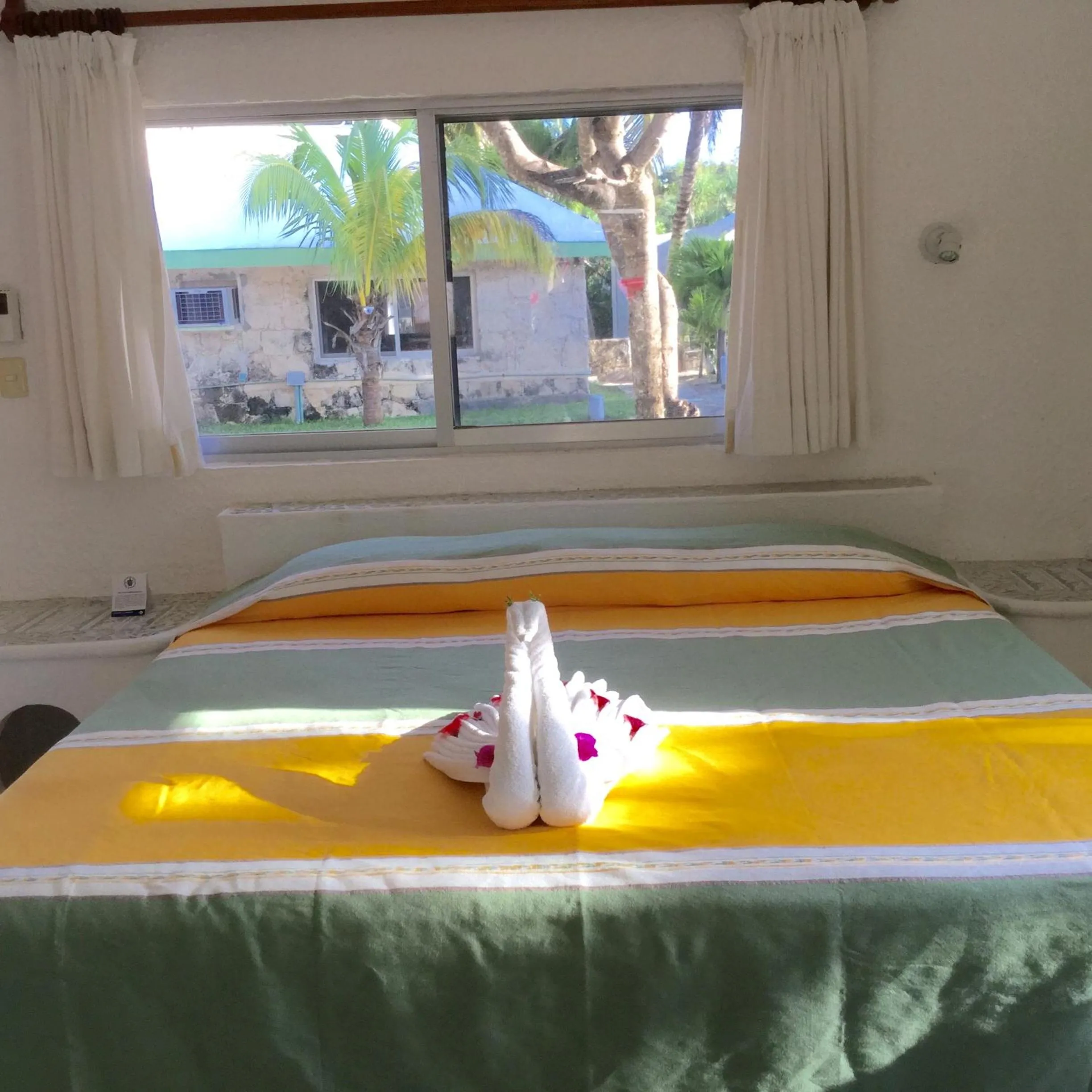 Bed in Hotel Club Akumal Caribe