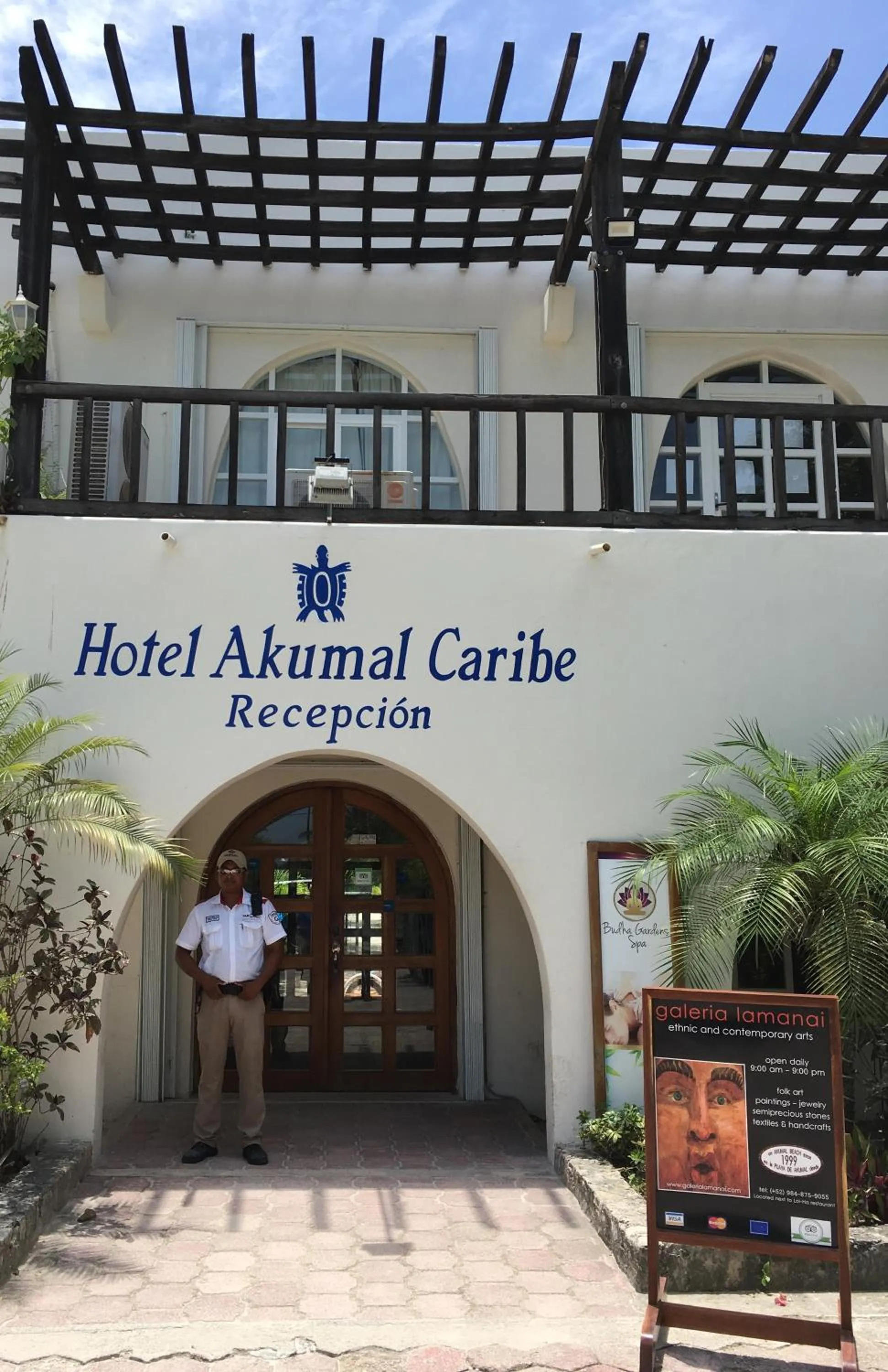 Facade/entrance in Hotel Club Akumal Caribe
