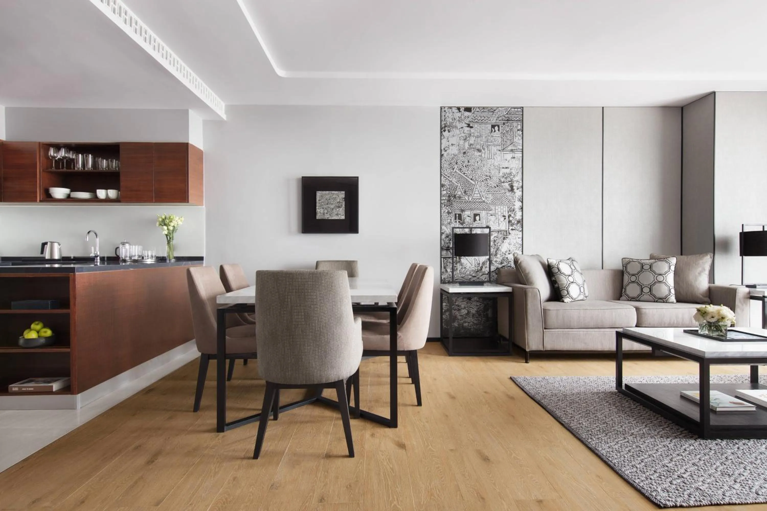 Living room in Bangkok Marriott Hotel The Surawongse