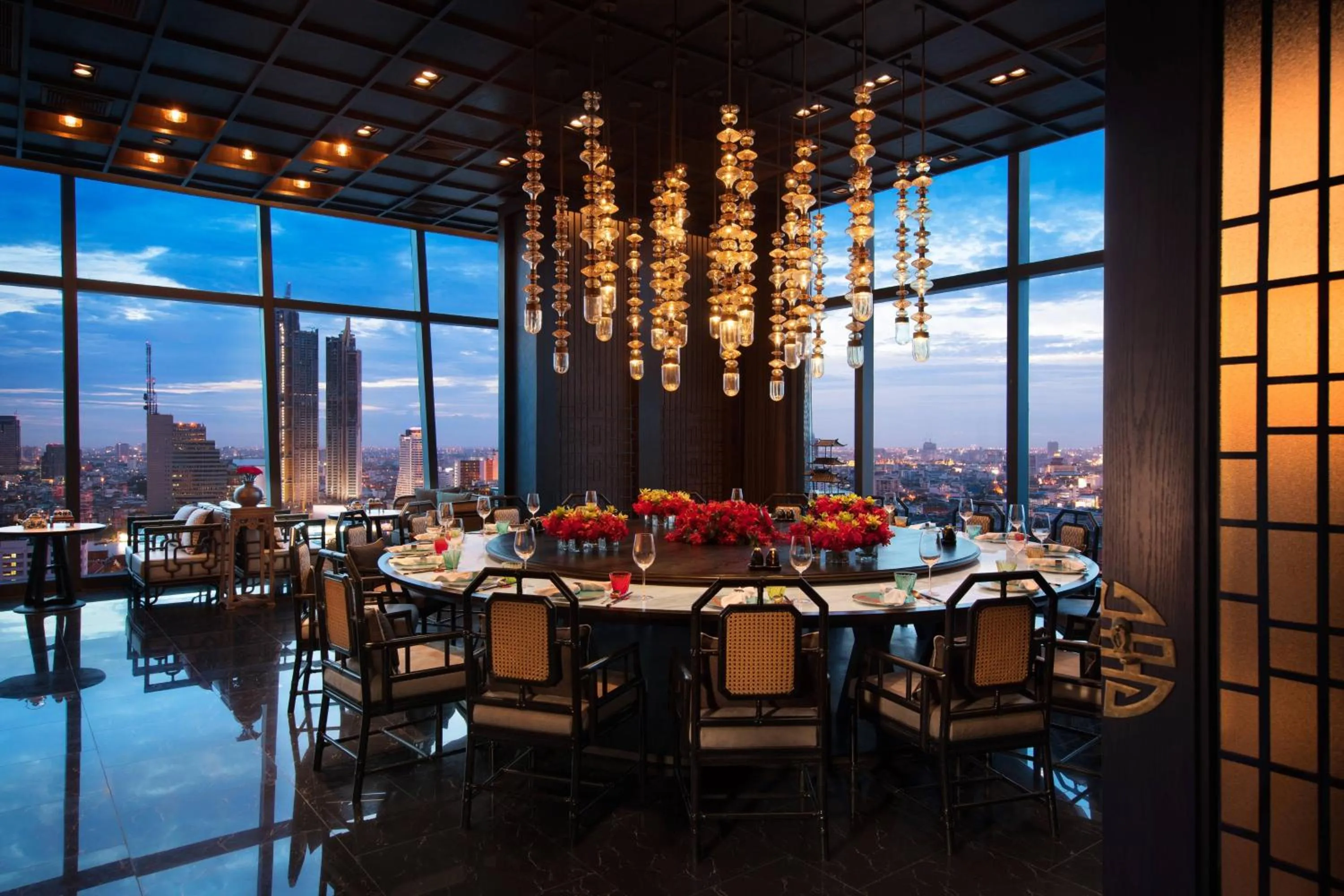 Restaurant/places to eat in Bangkok Marriott Hotel The Surawongse