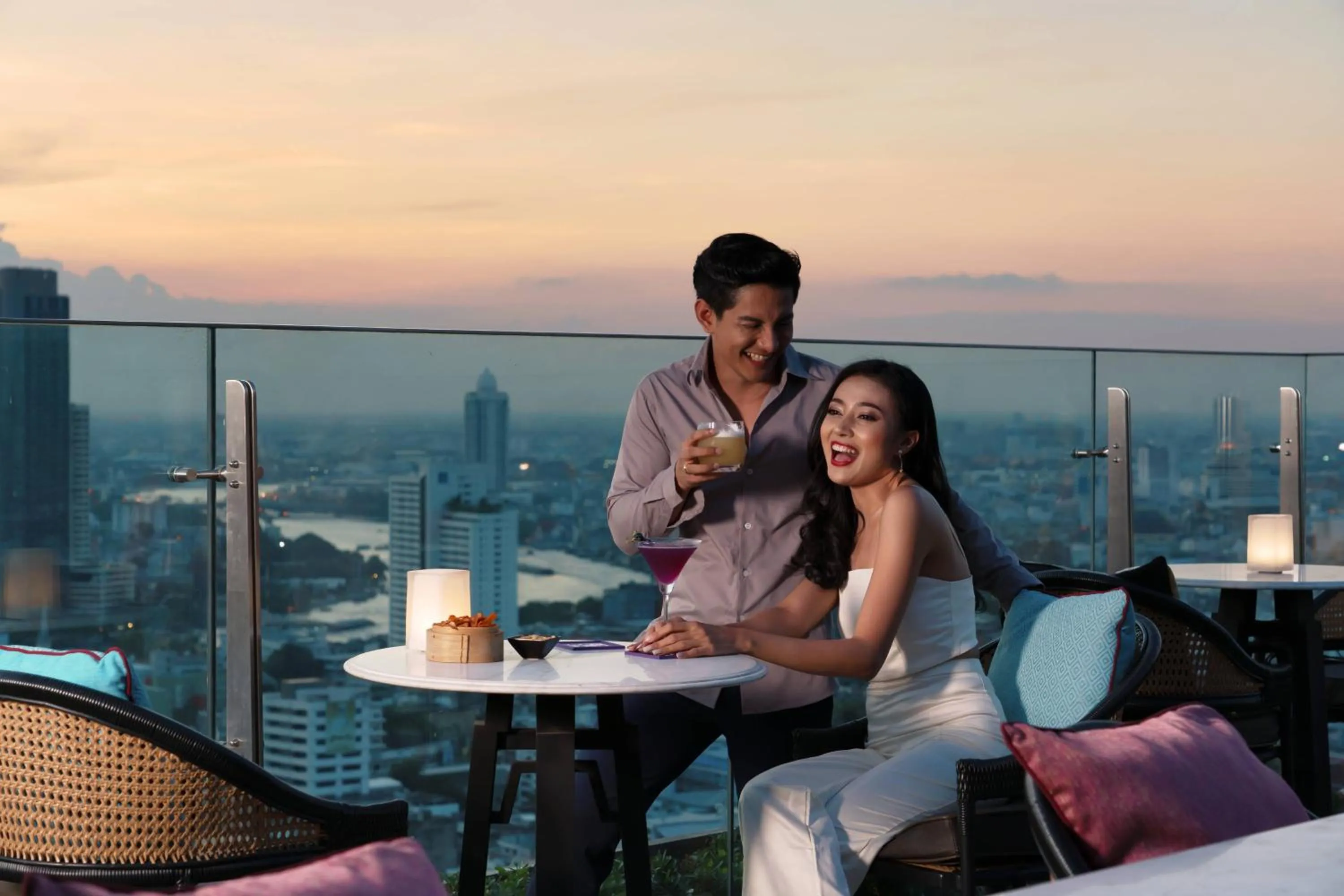 Lounge or bar in Bangkok Marriott Hotel The Surawongse