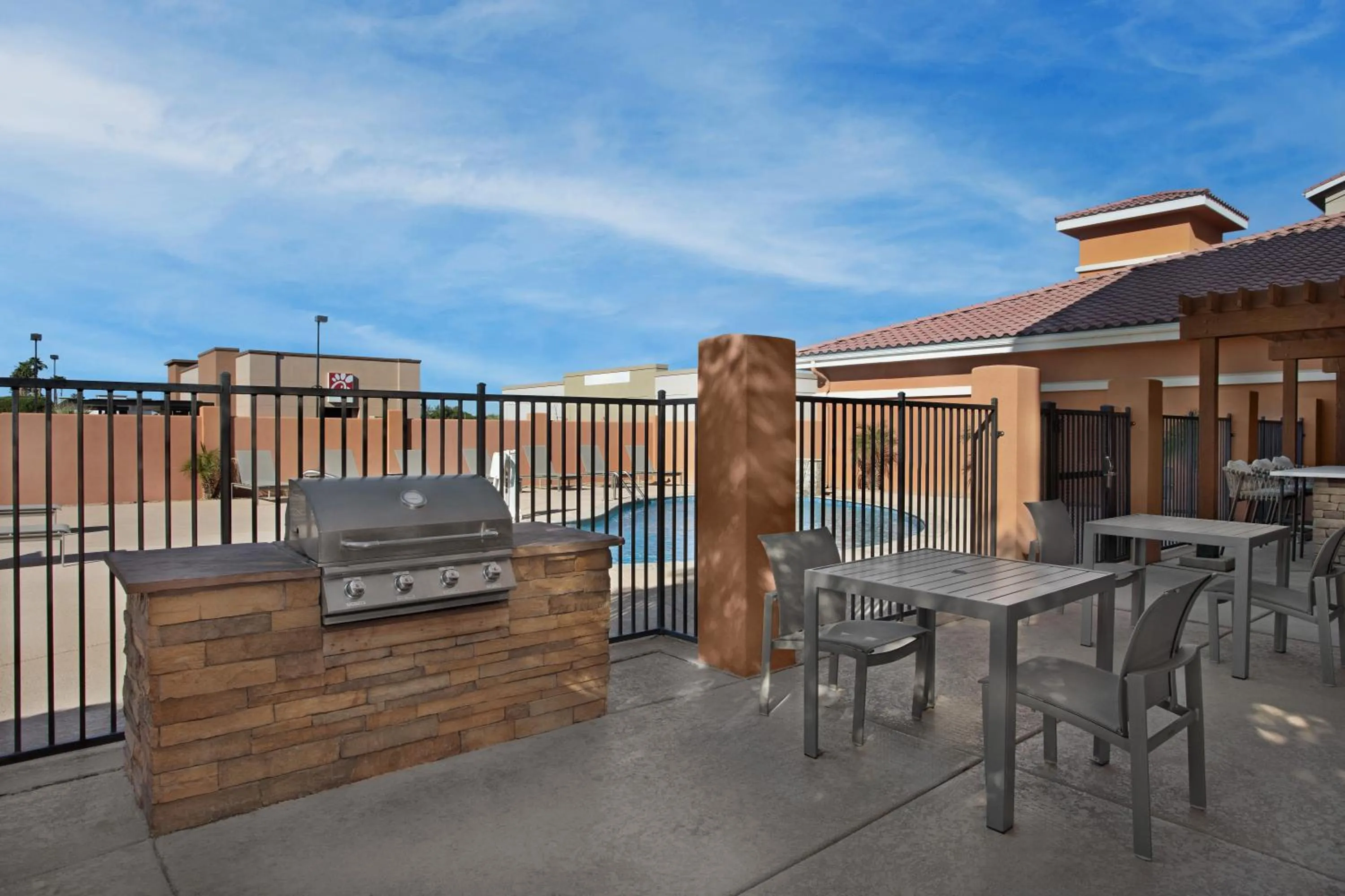 BBQ facilities in Homewood Suites by Hilton Yuma