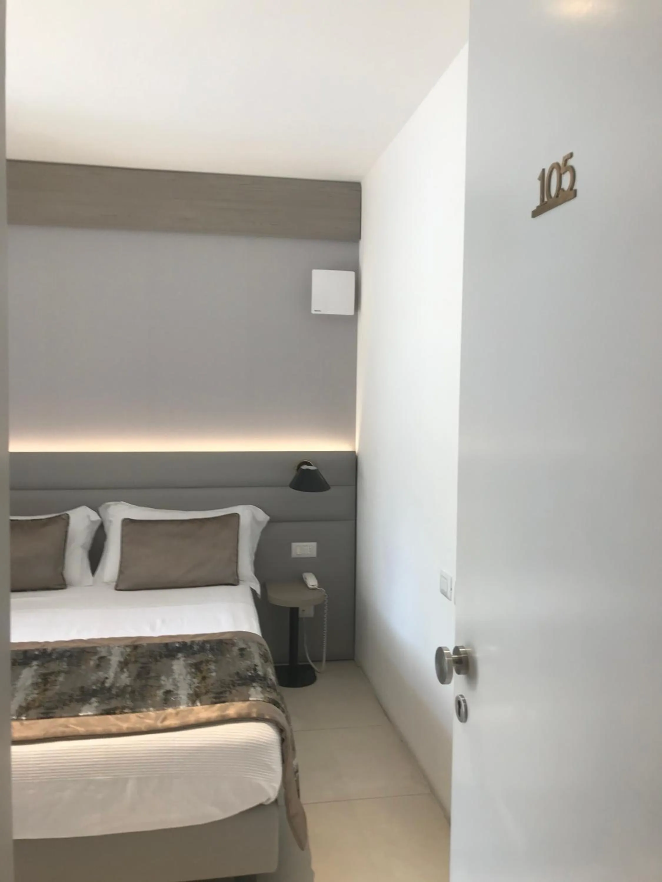 Photo of the whole room, Bed in Hotel Villa Hermosa