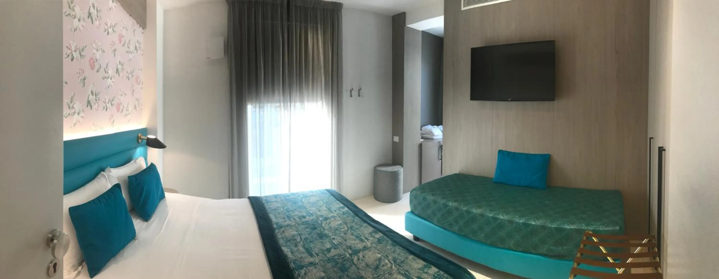 Photo of the whole room, Bed in Hotel Villa Hermosa