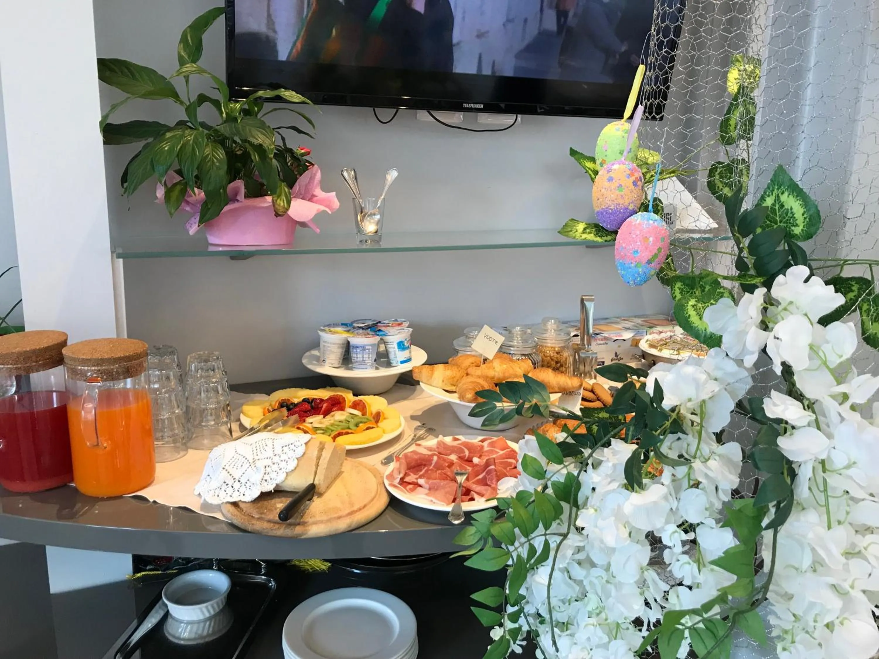 Breakfast in Hotel Villa Hermosa