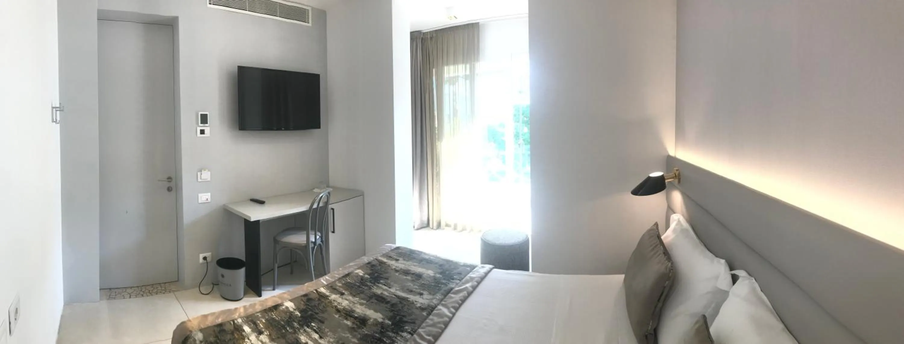 Photo of the whole room, Bed in Hotel Villa Hermosa