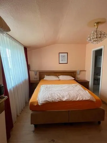 Bed in Hotel Am Roonplatz