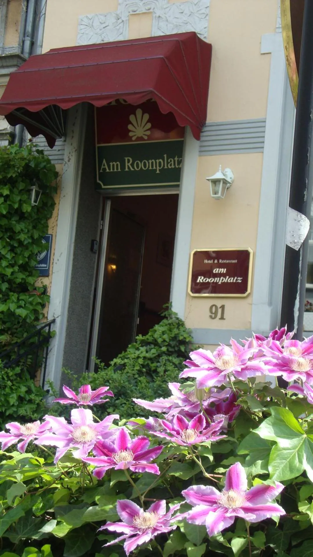 Facade/entrance in Hotel Am Roonplatz