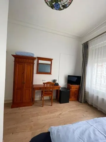 Bed in Hotel Am Roonplatz