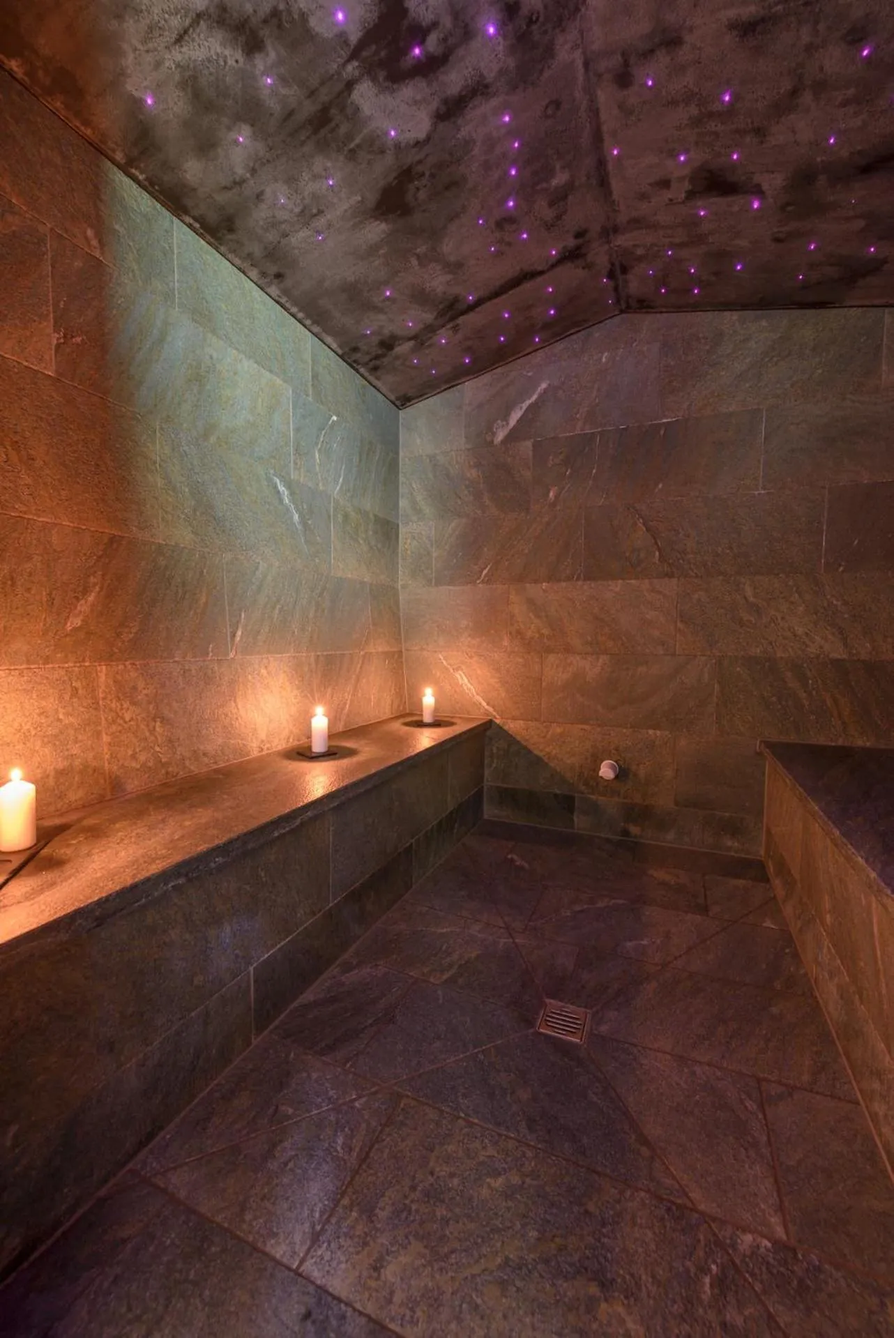 Steam room in Au Bivouac de Napoléon et Spa