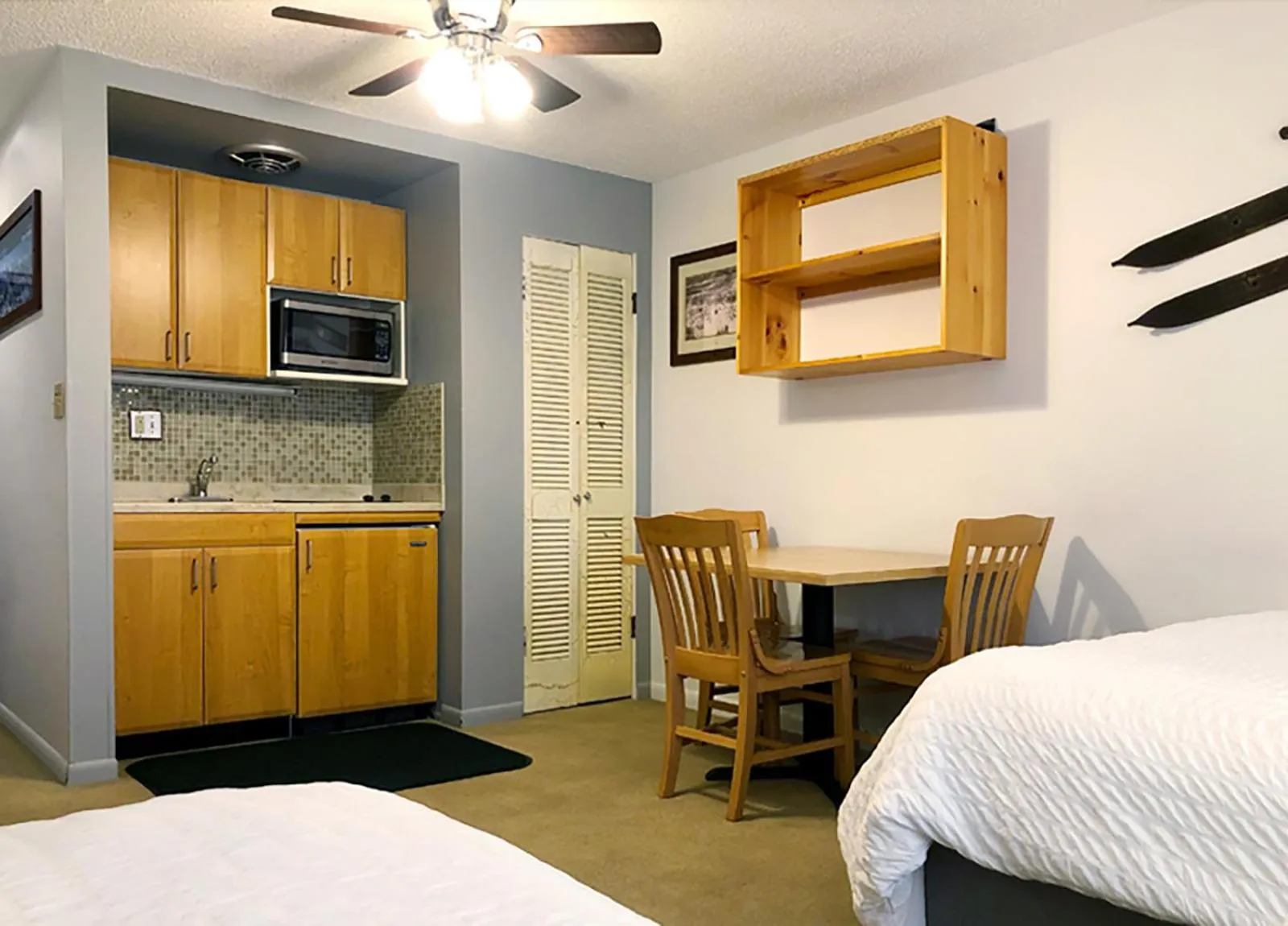 Kitchen or kitchenette in Tyrolean Lodge