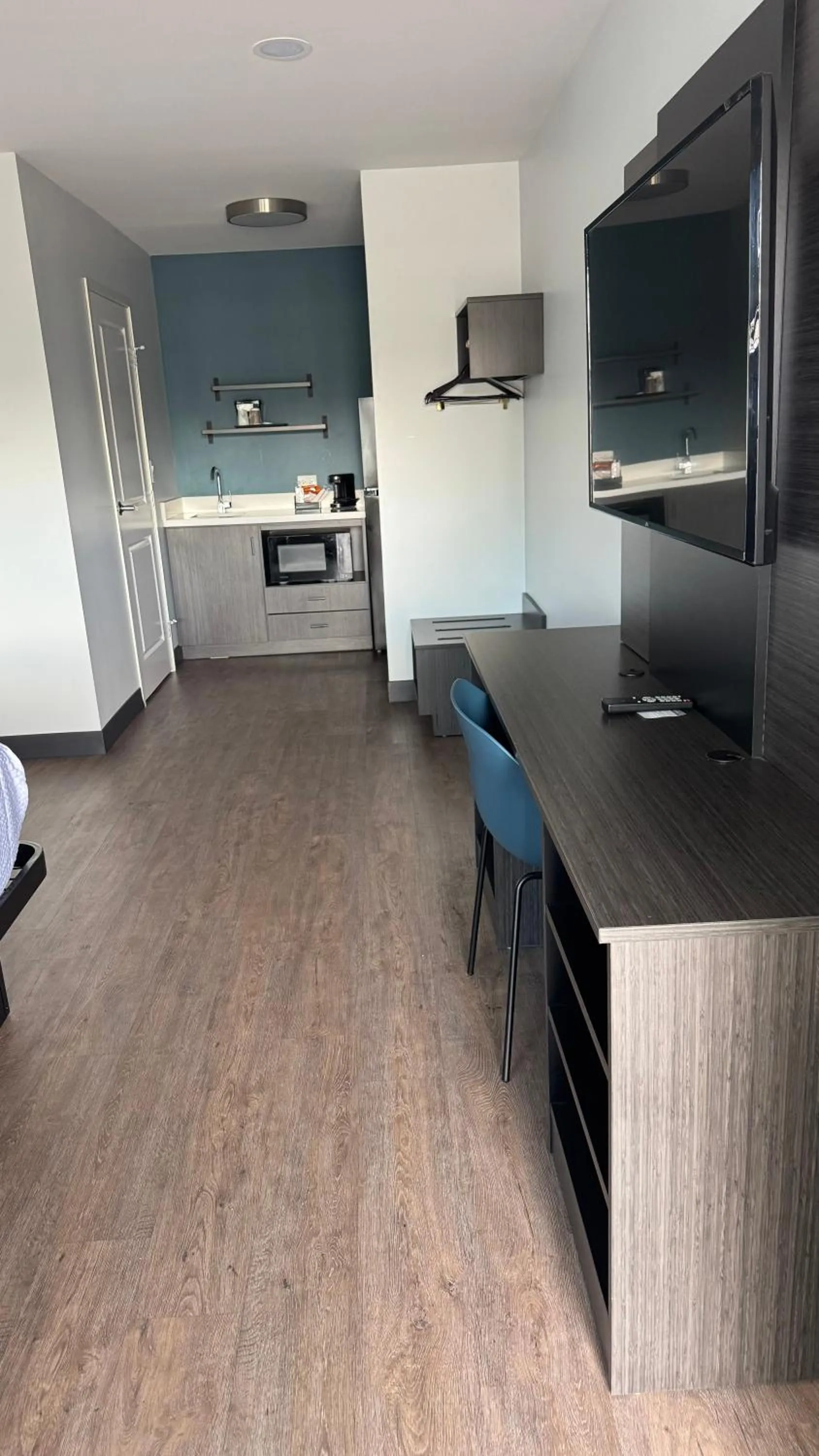 Bedroom in Studio 6 Corona, CA West