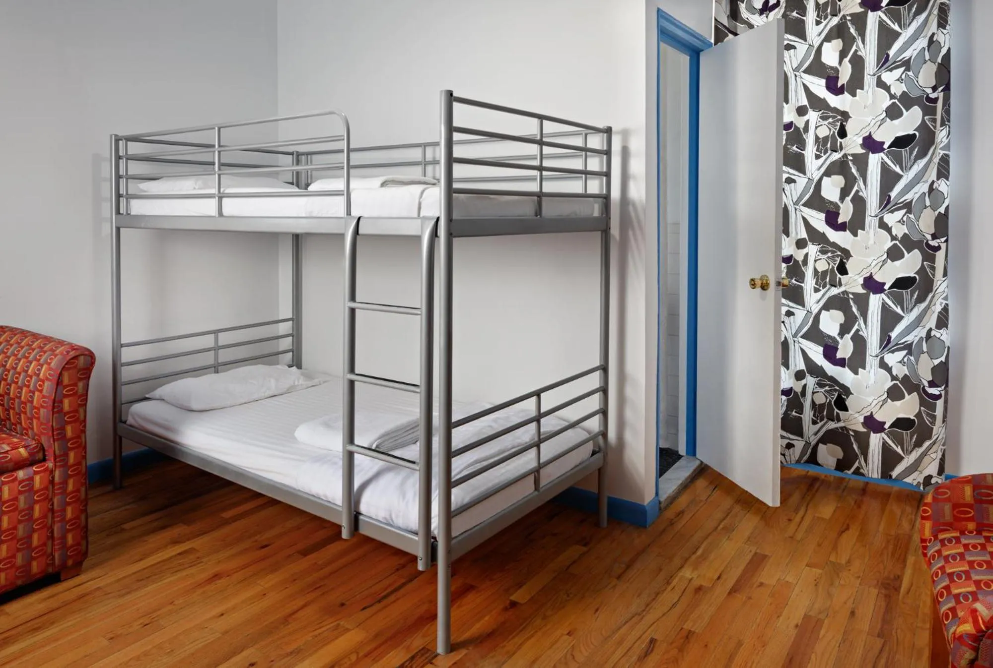 bunk bed, Bed in Central Park West Hostel
