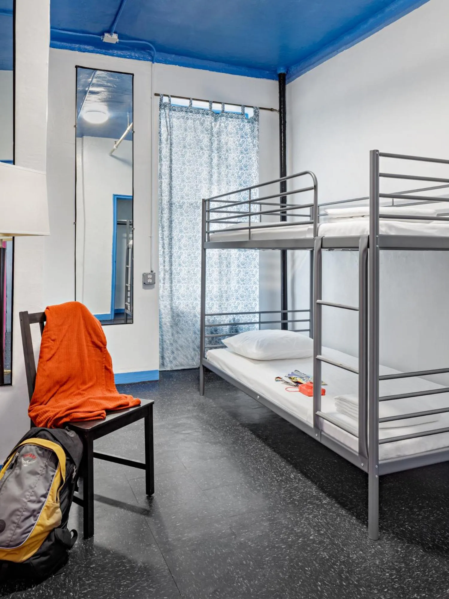 bunk bed, Bed in Central Park West Hostel