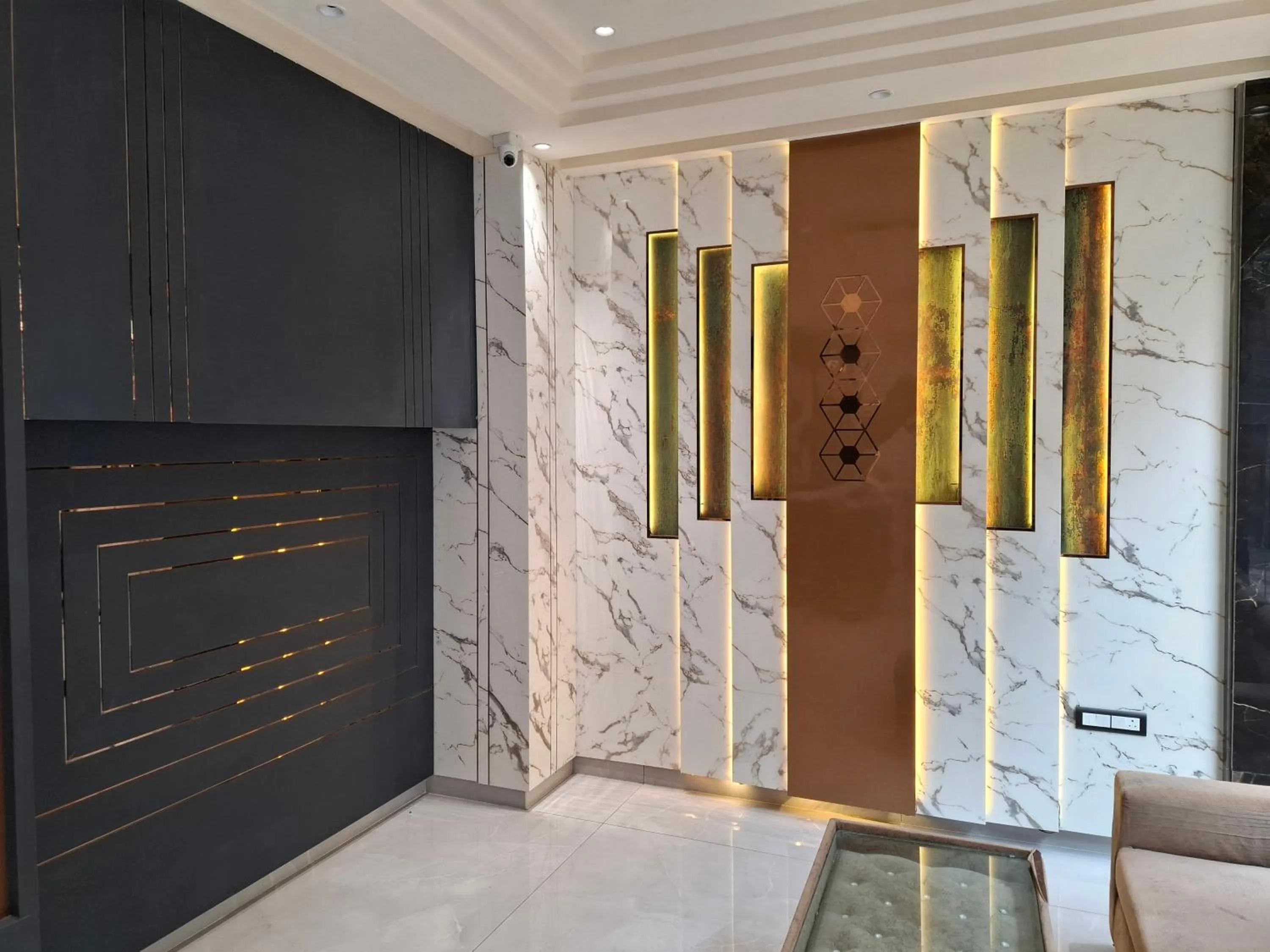 Lobby or reception in Hotel Golden Wings