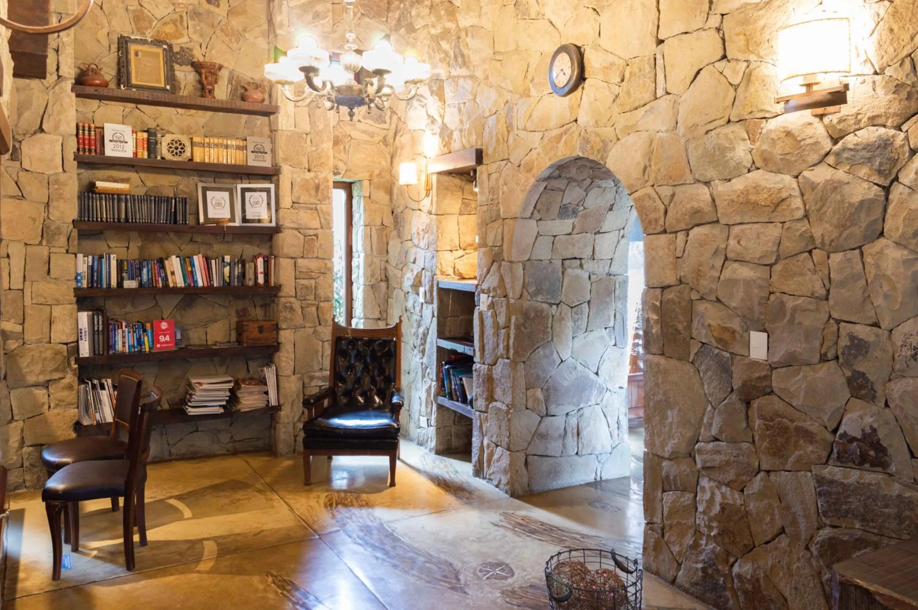 Library in Aldebaran Hotel & Spa