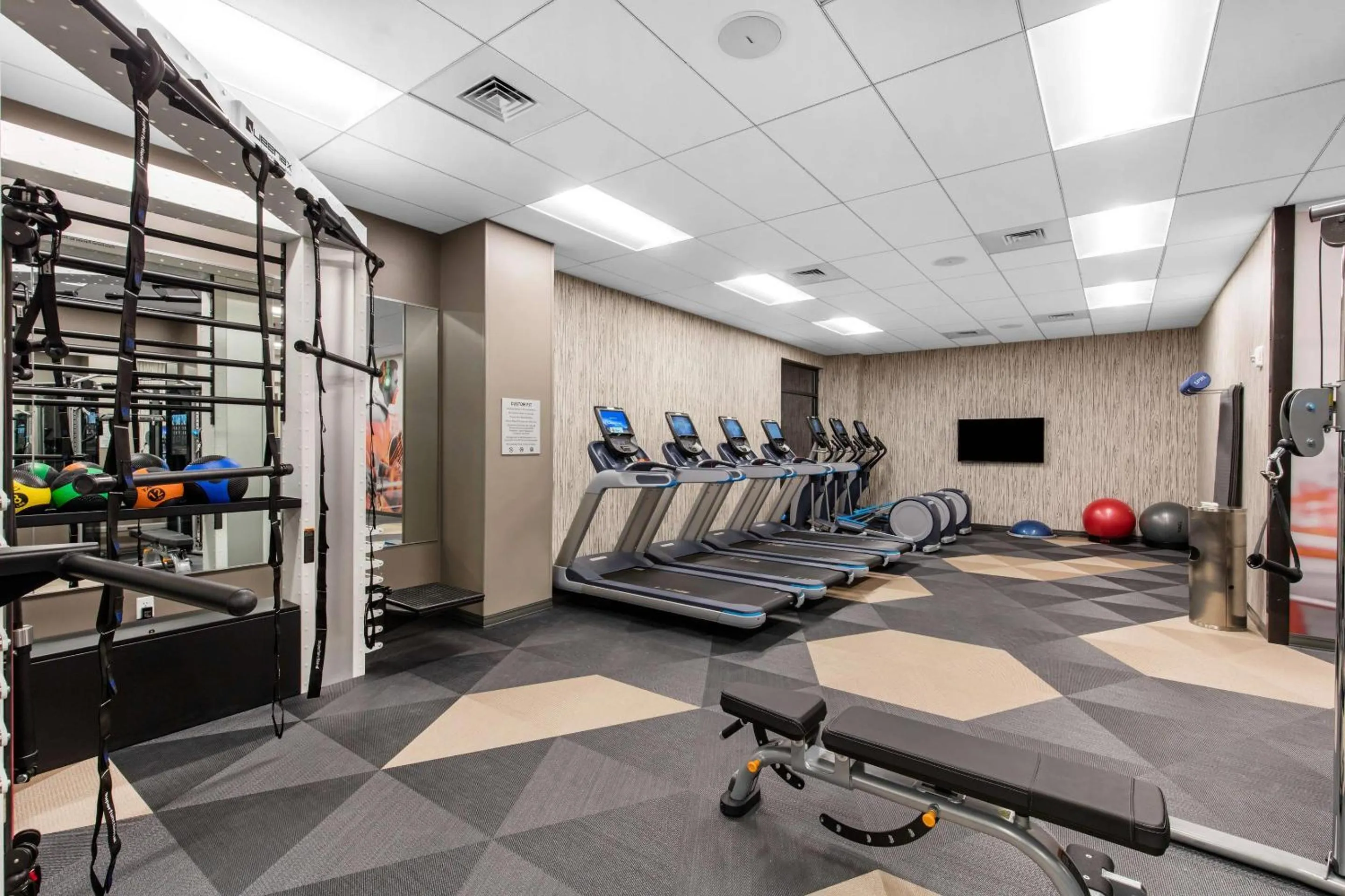 Fitness centre/facilities in Cambria Hotel Nashville Downtown