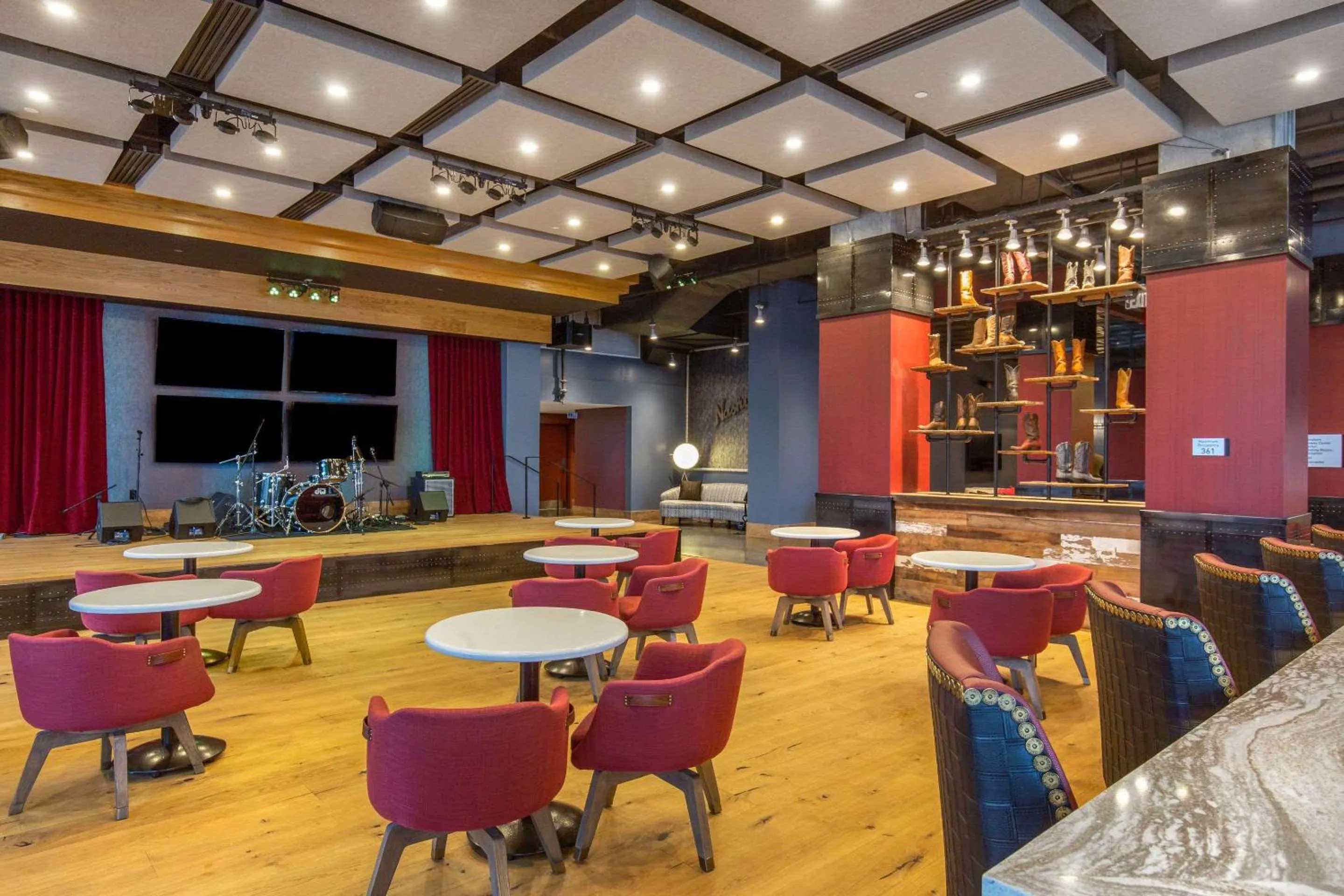 Restaurant/places to eat in Cambria Hotel Nashville Downtown