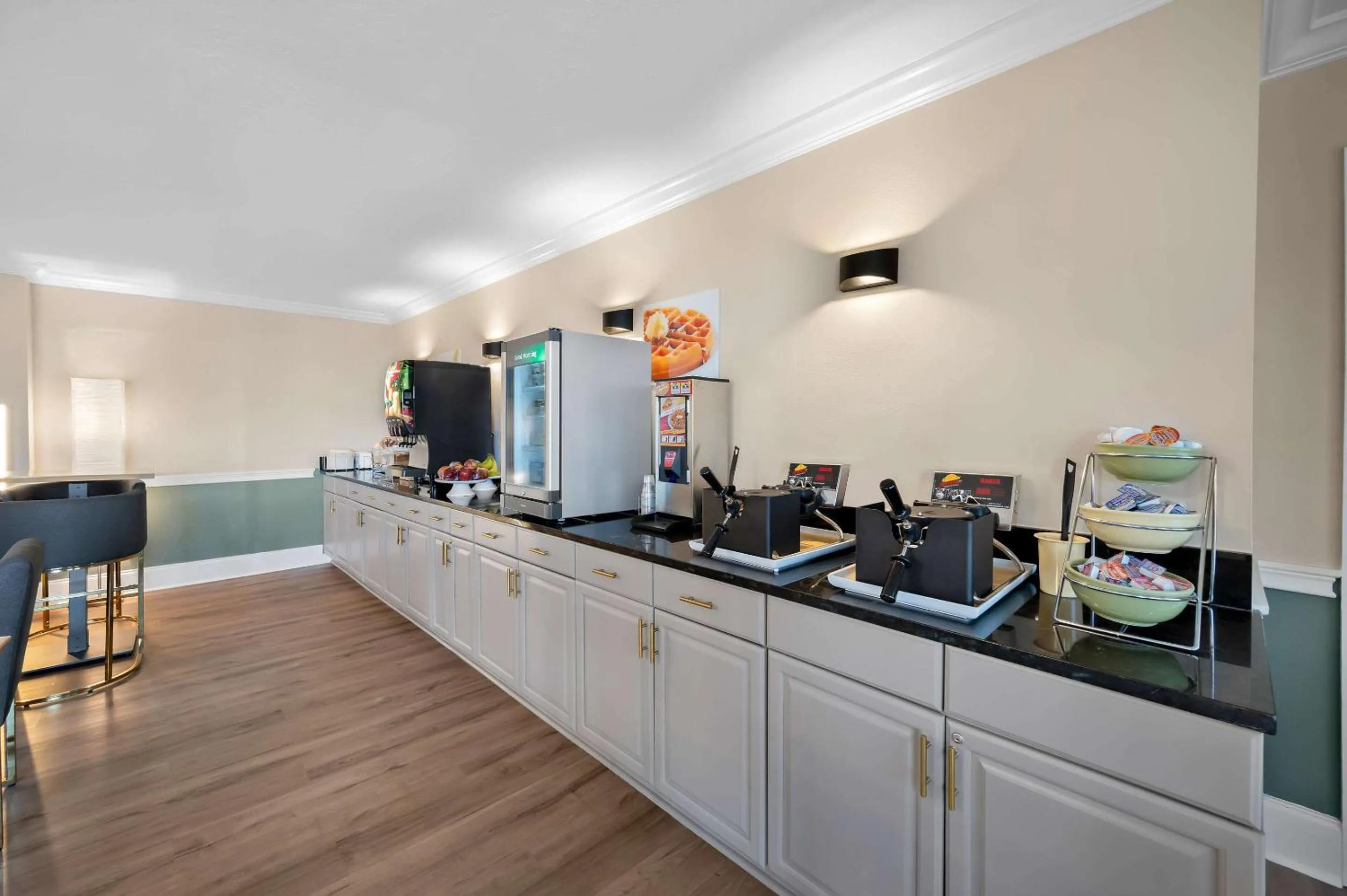 Breakfast in Quality Inn Fort Myers Cape Coral