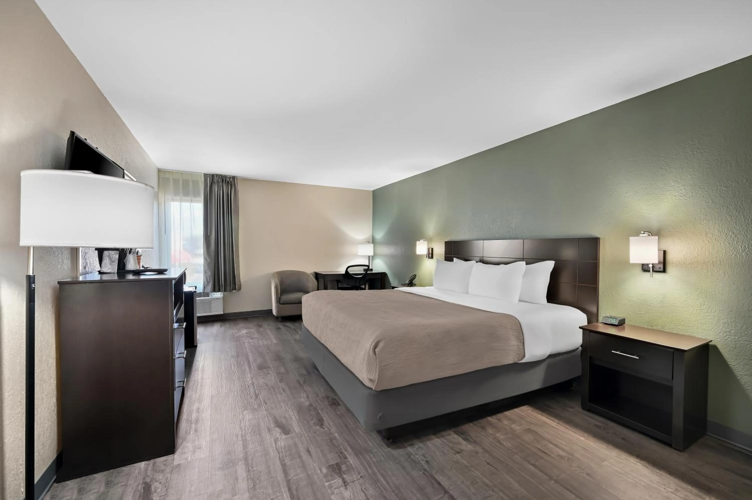 Bedroom, Bed in Quality Inn Fort Myers Cape Coral