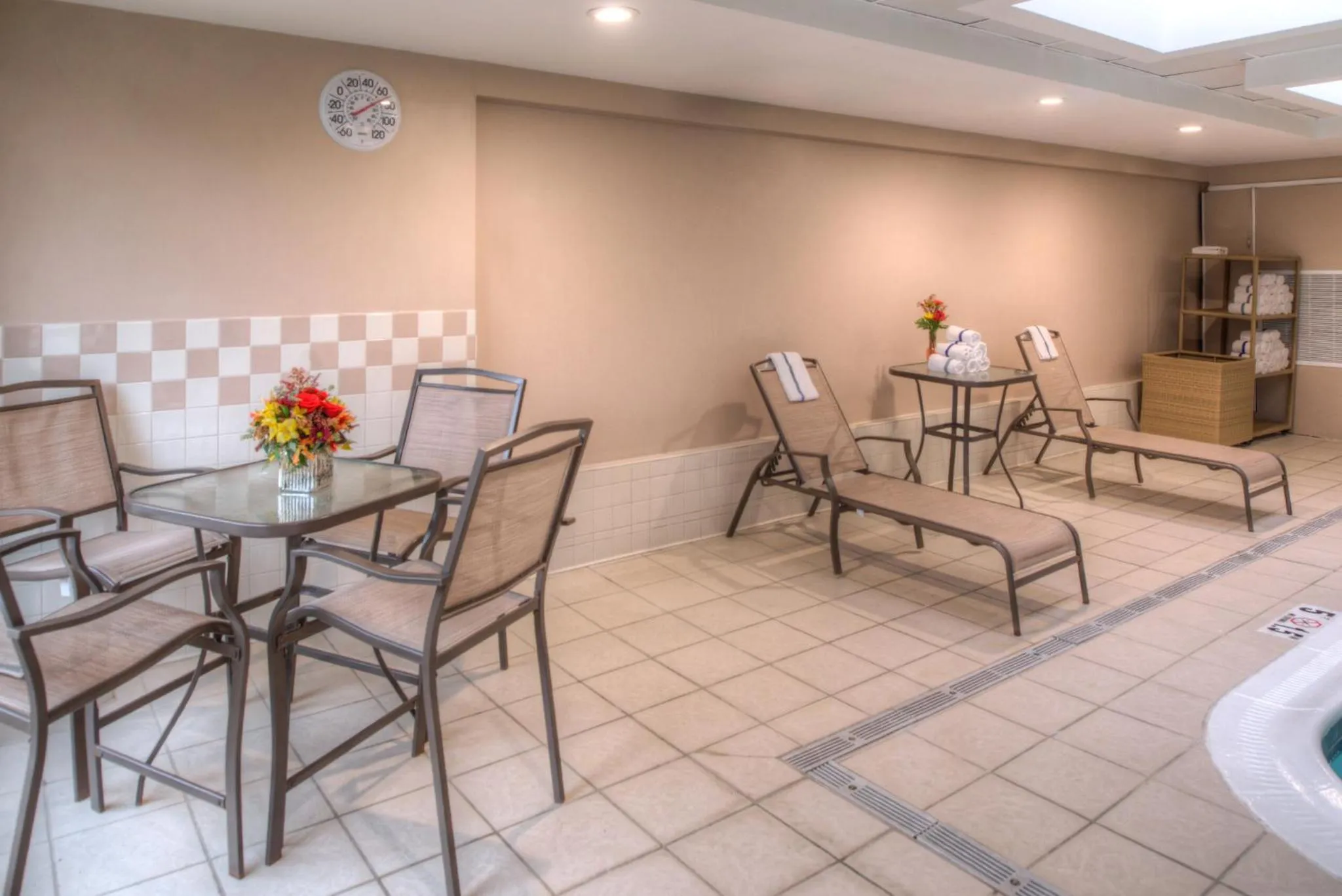 Swimming pool in Holiday Inn - Belcamp - Aberdeen Area by IHG