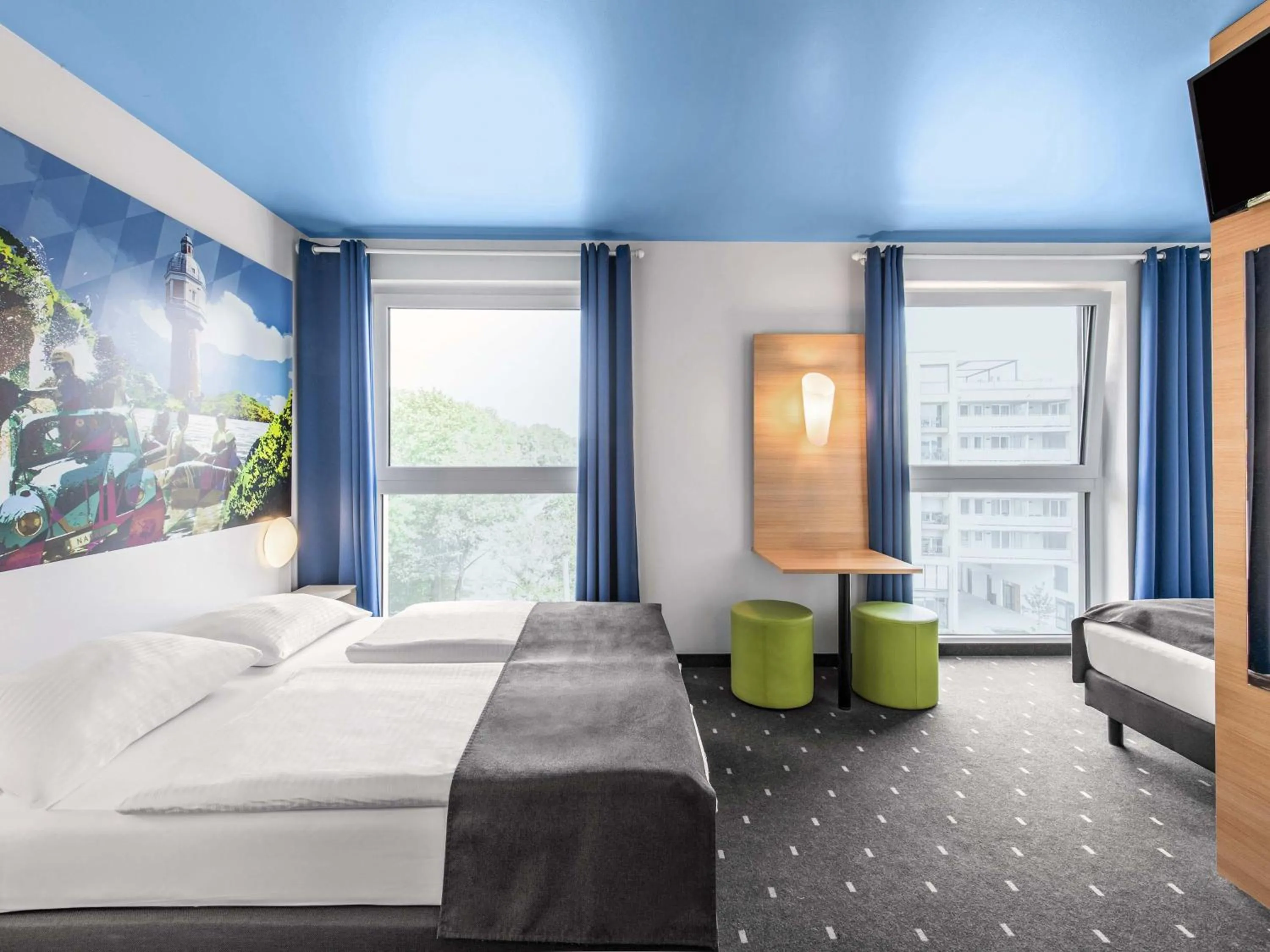 Photo of the whole room, Bed in B&B Hotel Neu-Ulm