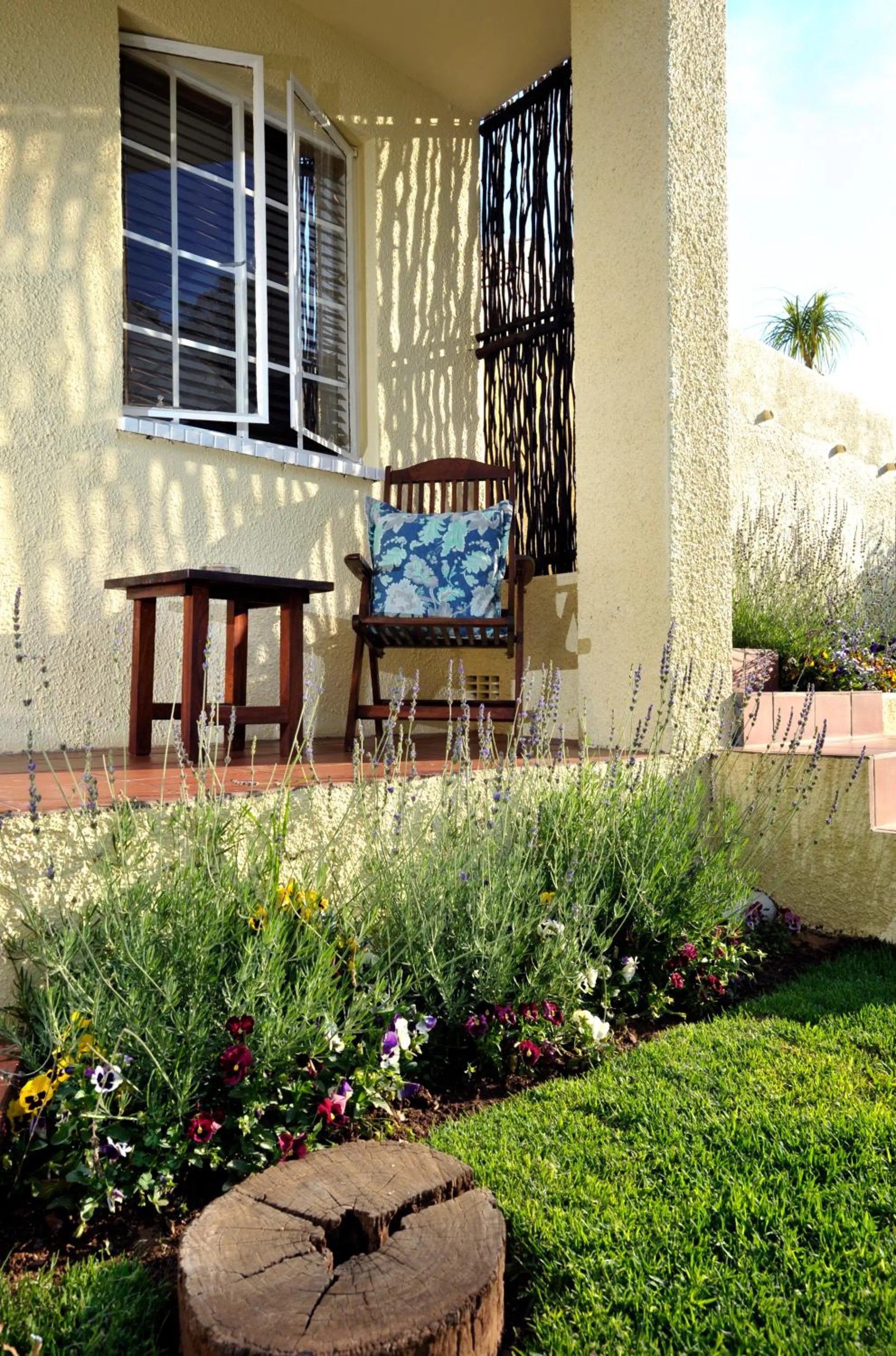 Garden in Arum Place Guest House