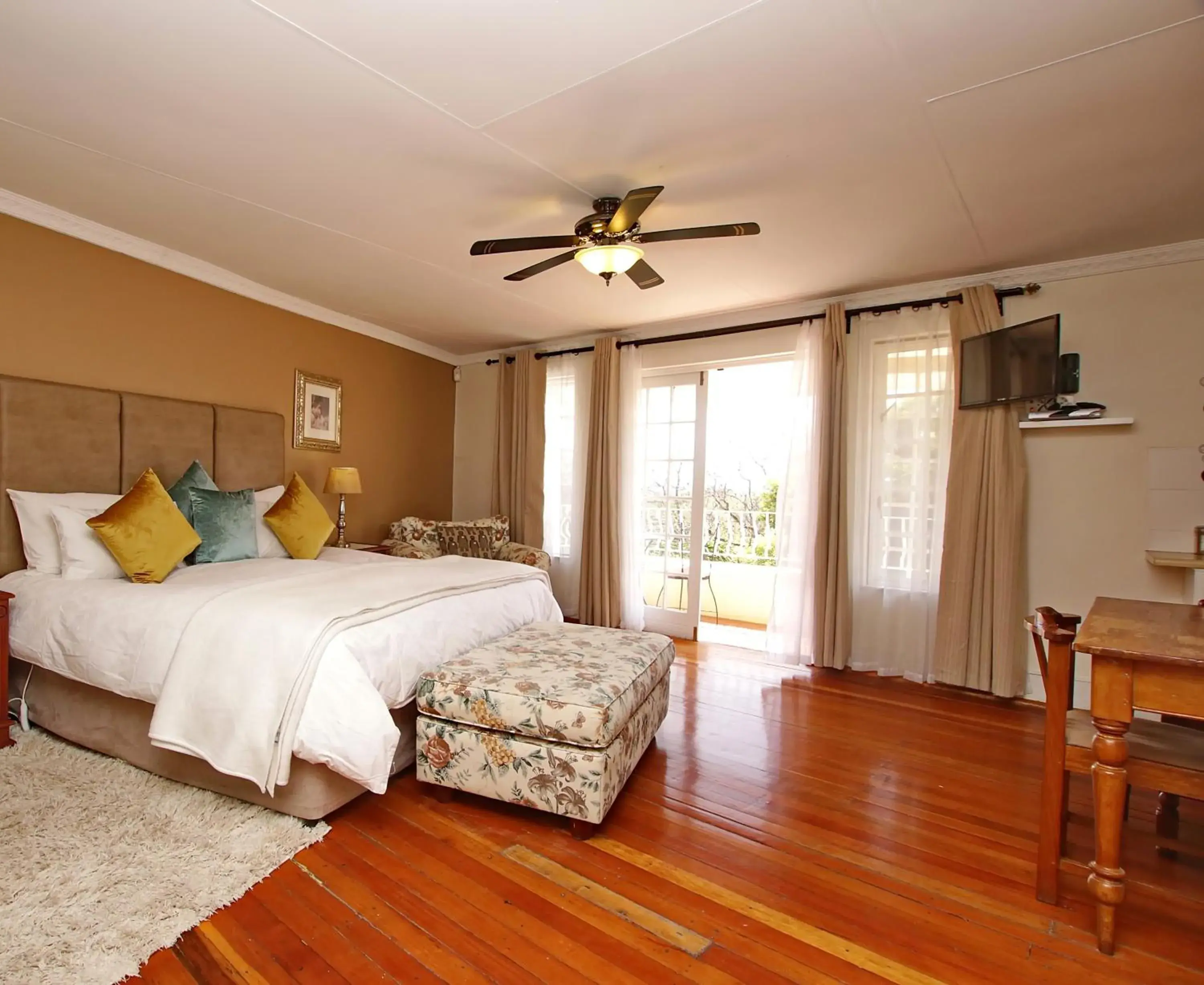 Luxury Double Suite in Arum Place Guest House Luxury Double Suite in Arum Place Guest House