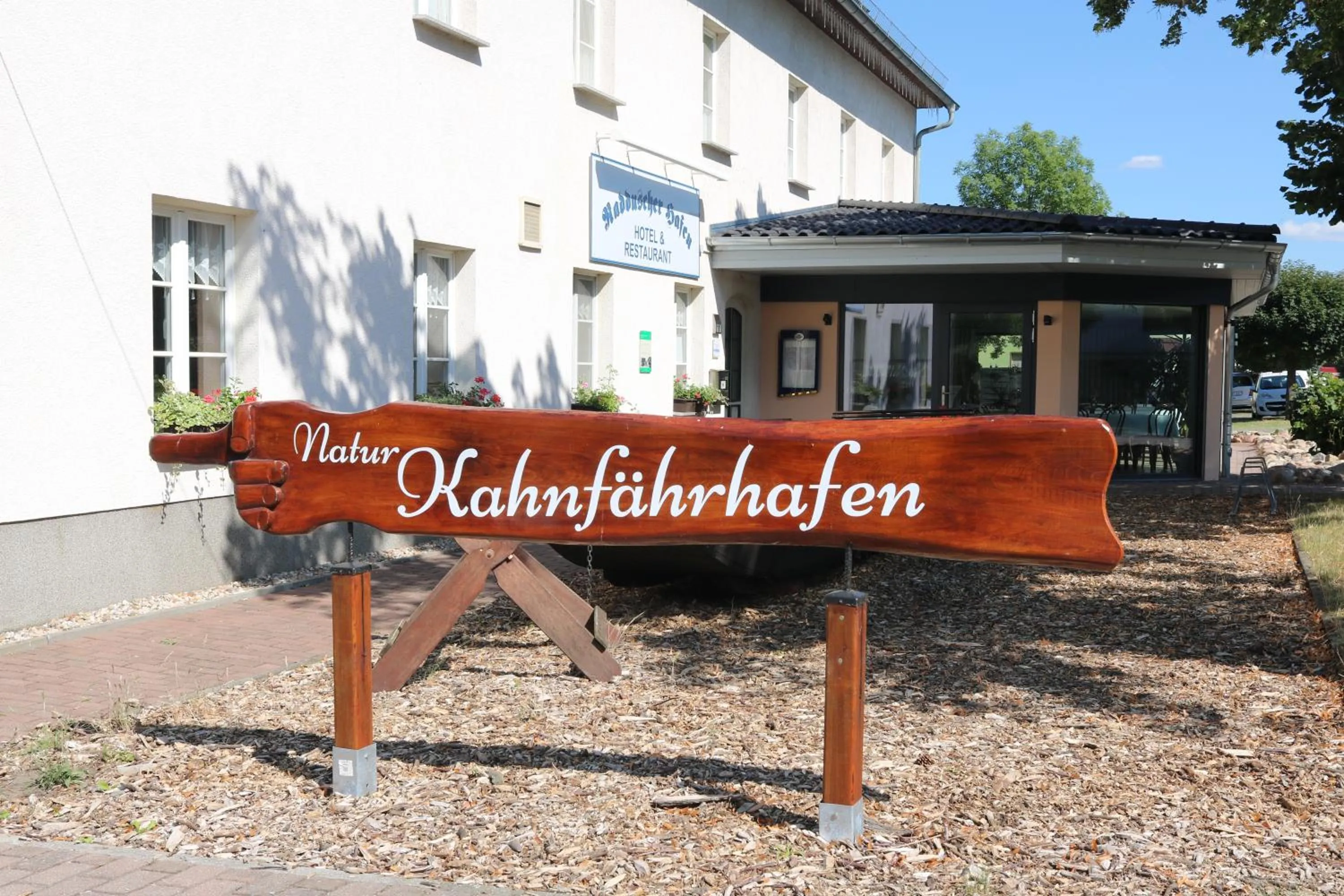 Nearby landmark in Radduscher Hafen