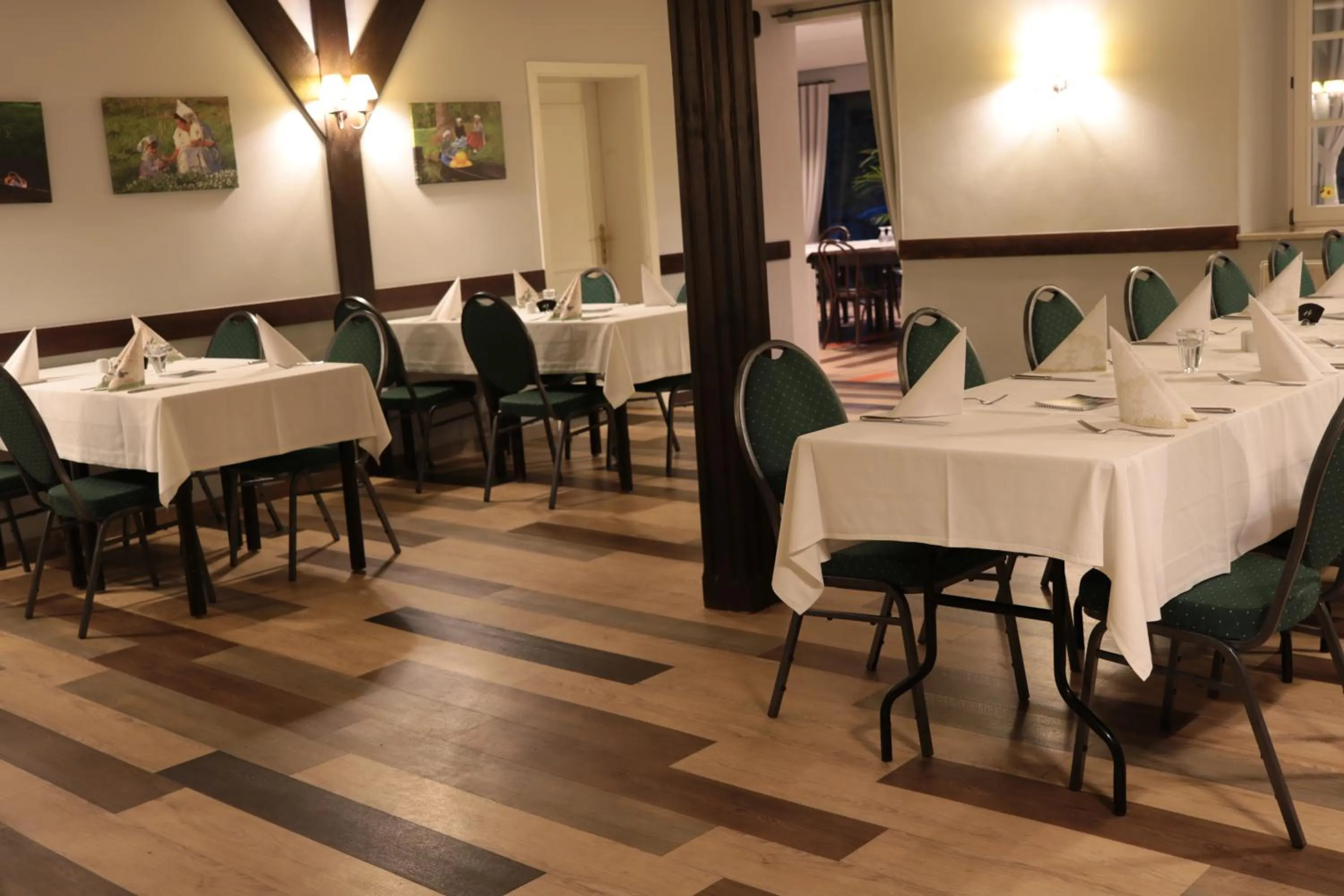 Restaurant/places to eat in Radduscher Hafen