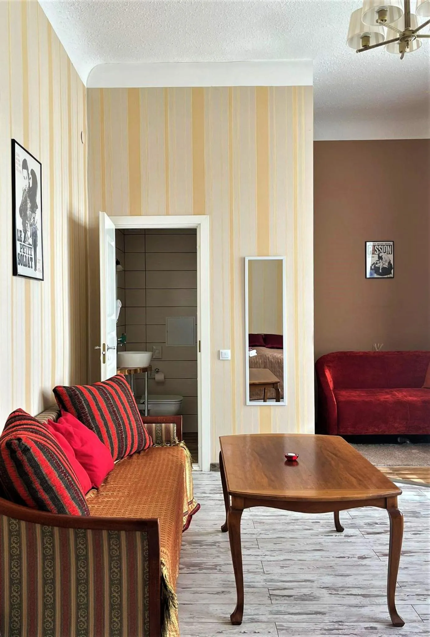 Godart Rooms Guesthouse