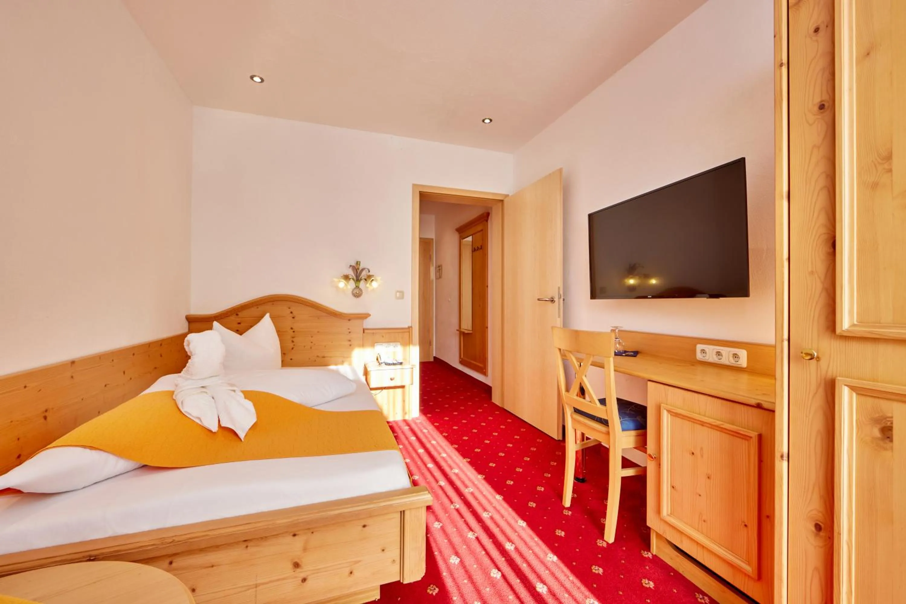 Bed in Alpenhotel Rieger