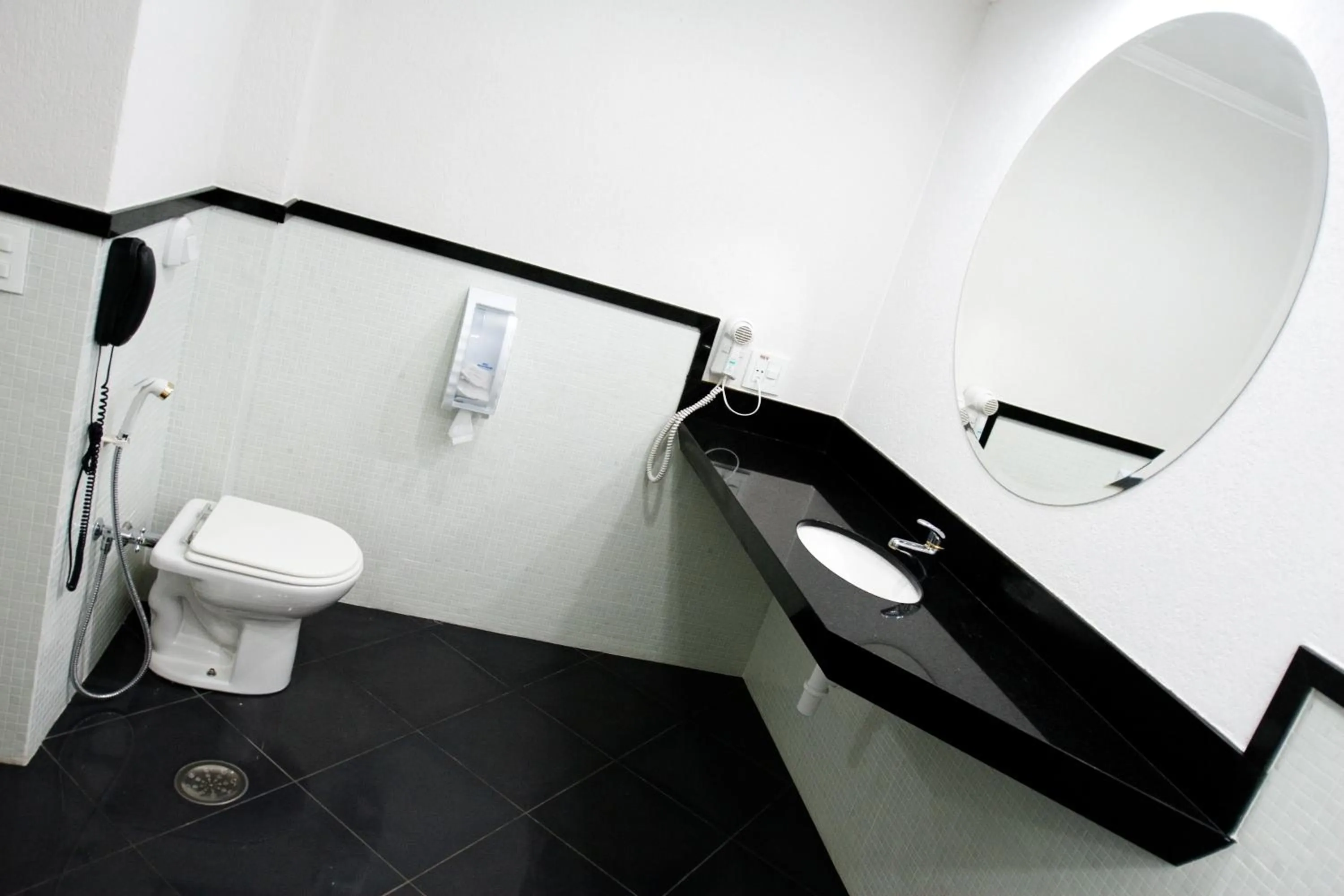 Toilet in Hotel Bernal