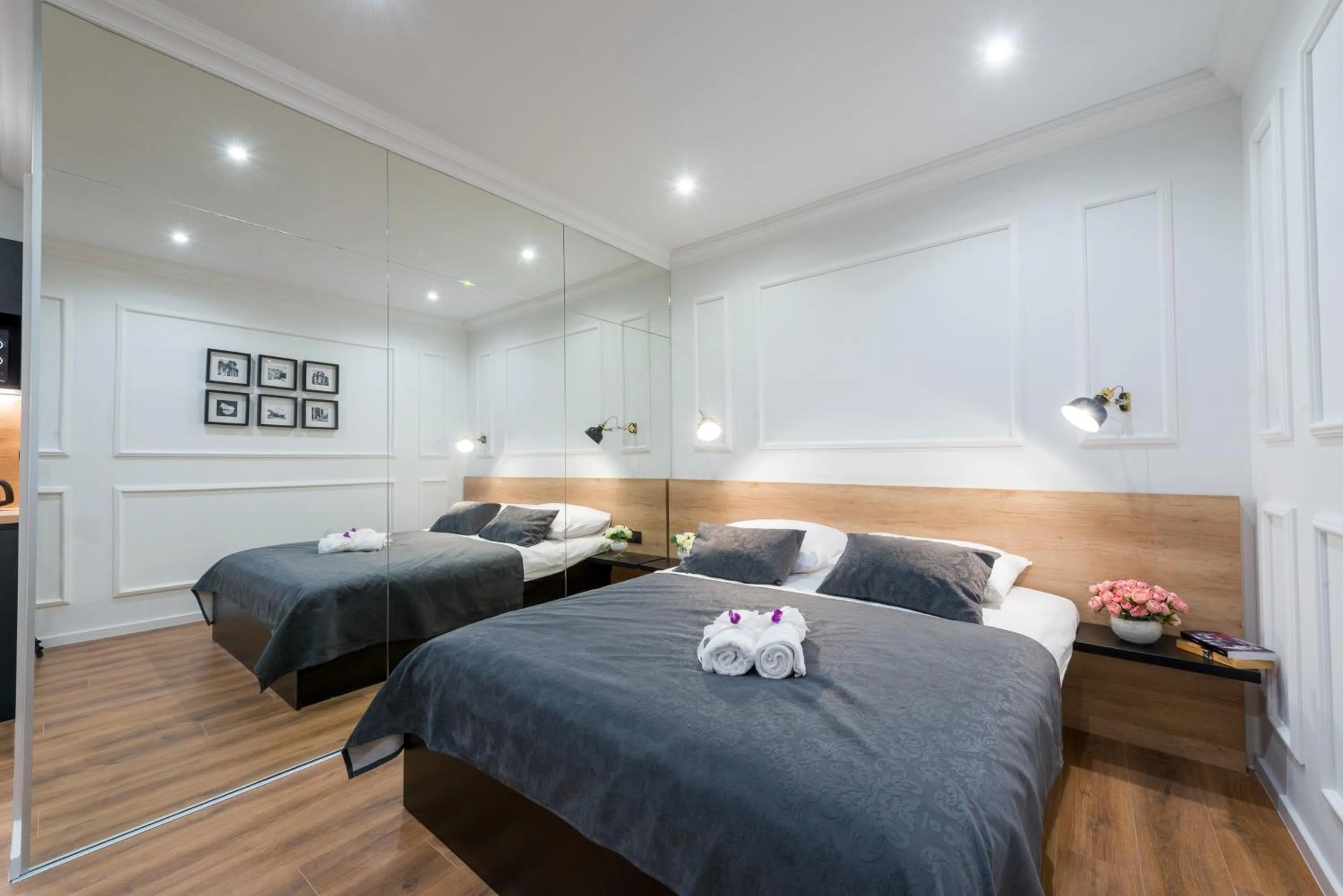 Bedroom, Bed in Scalini Palace