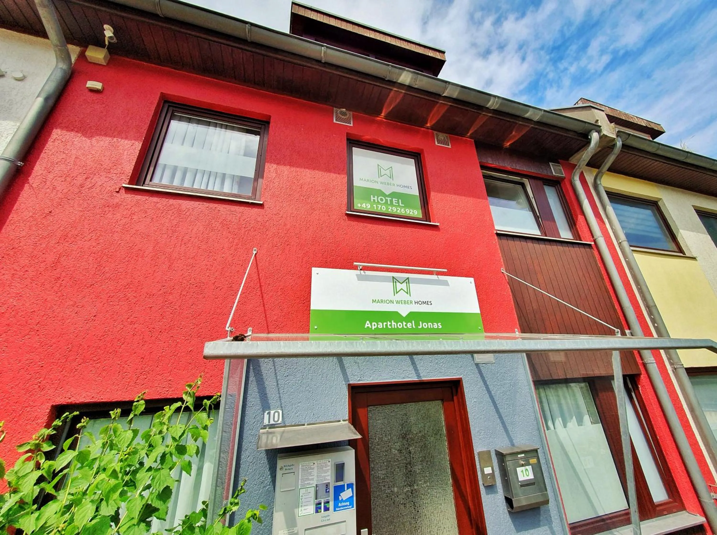 Property building in Aparthotel Jonas