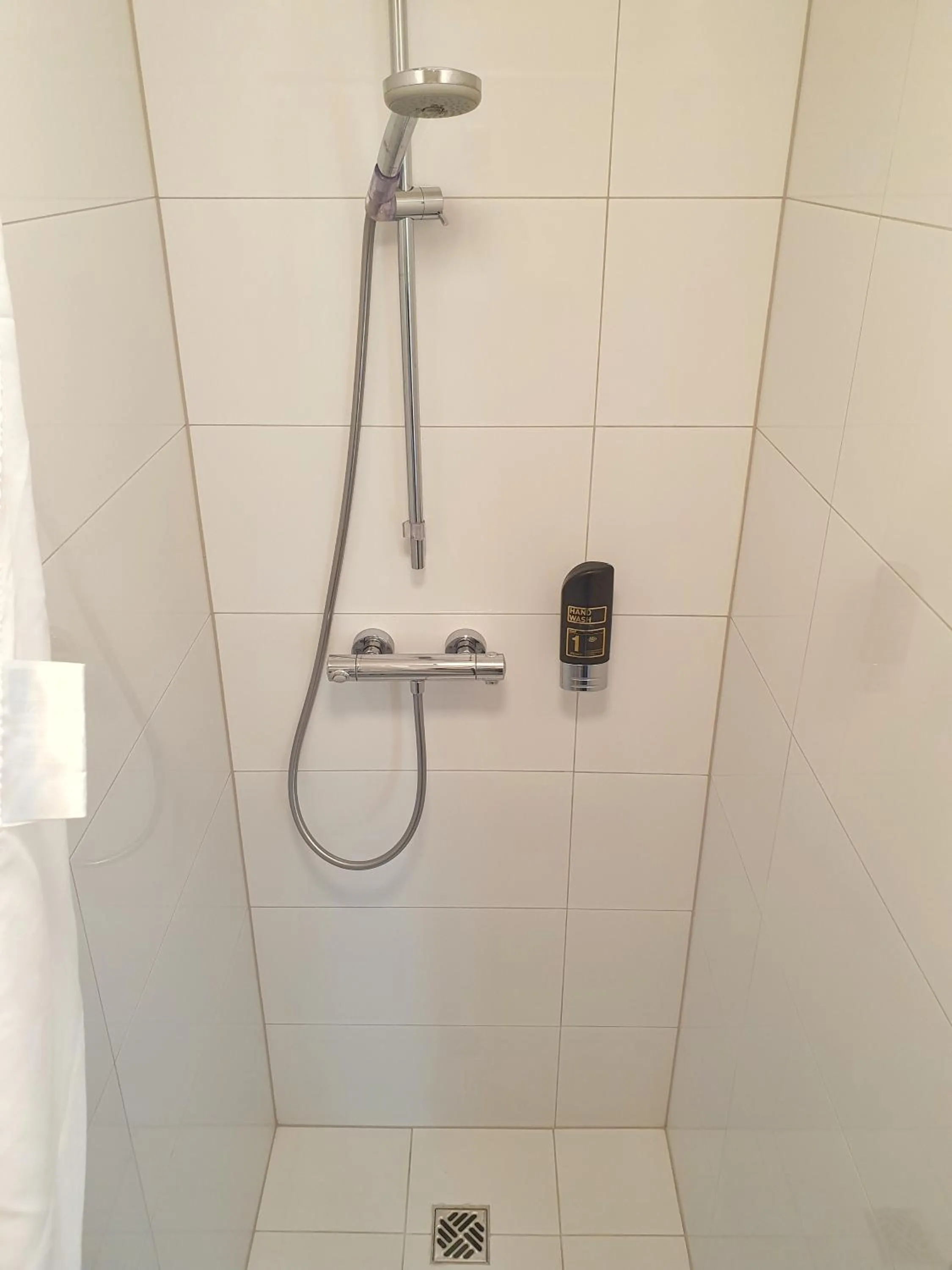 Shower in Aparthotel Jonas