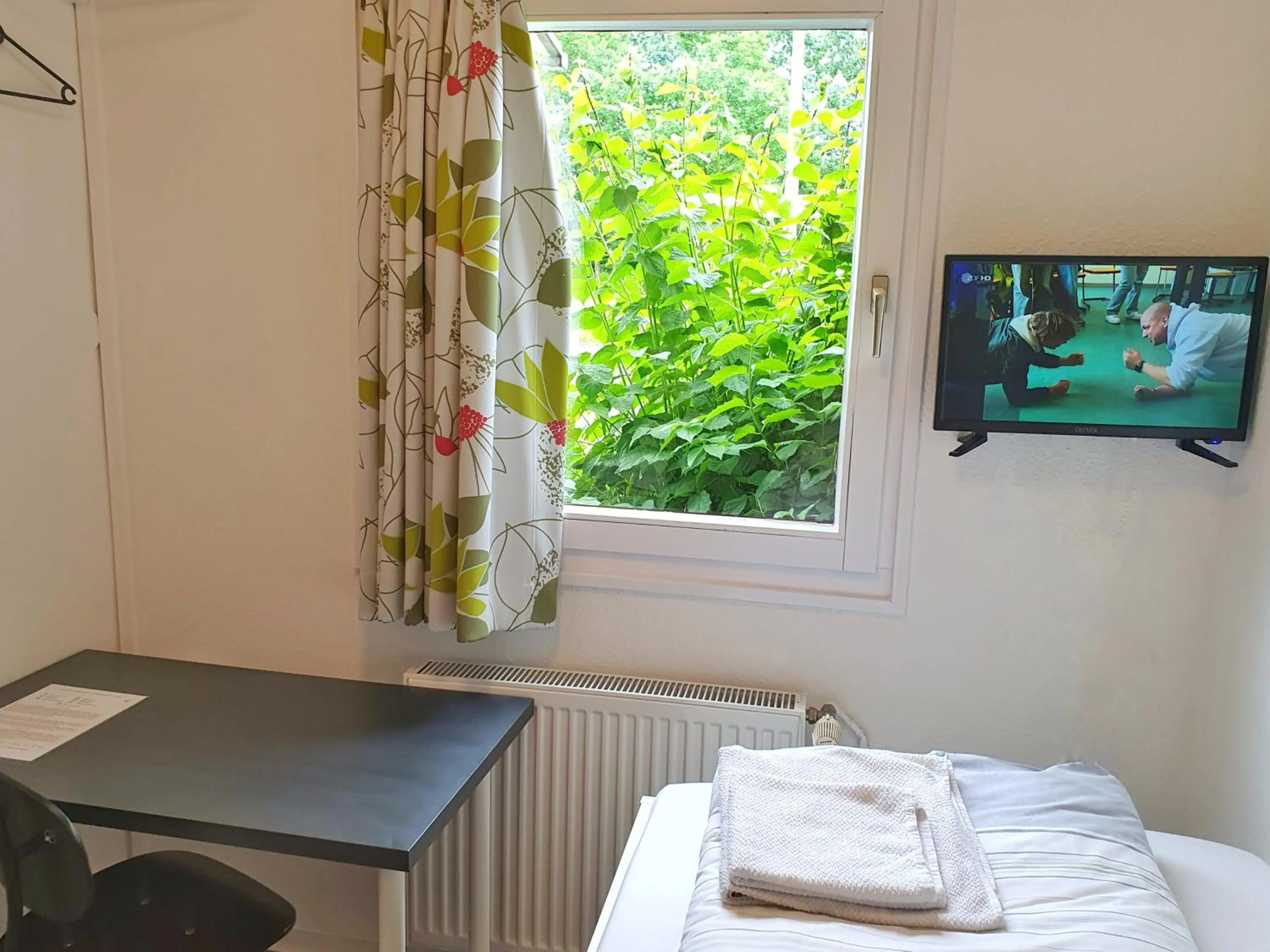 Bed in Aparthotel Jonas