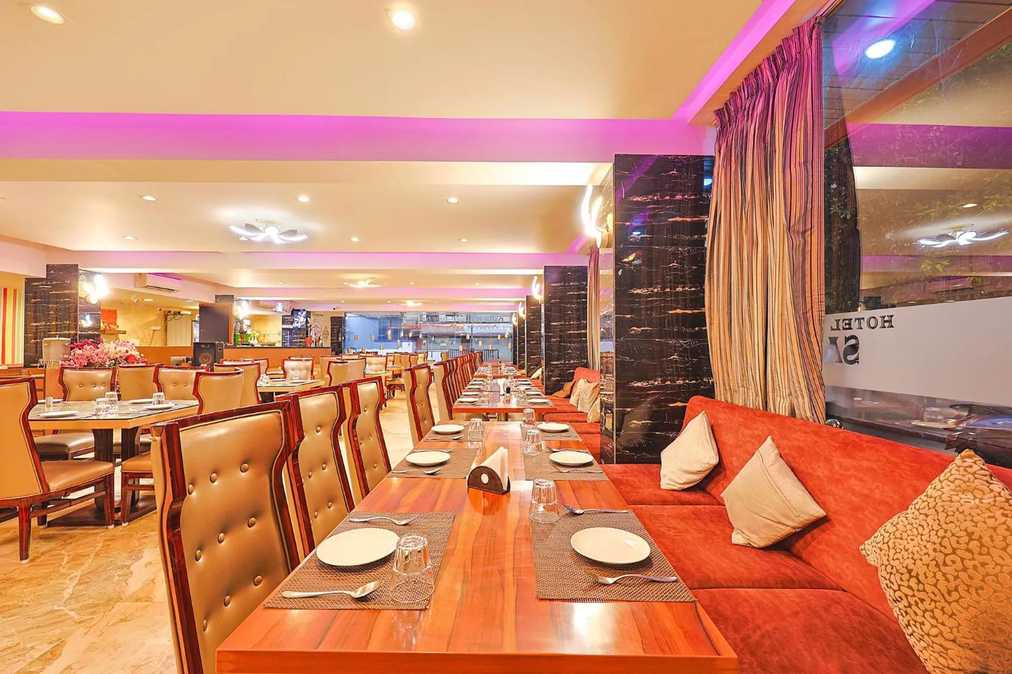 Restaurant/places to eat in Fabhotel Prime Sarala Crown - 500M From Calangute Beach