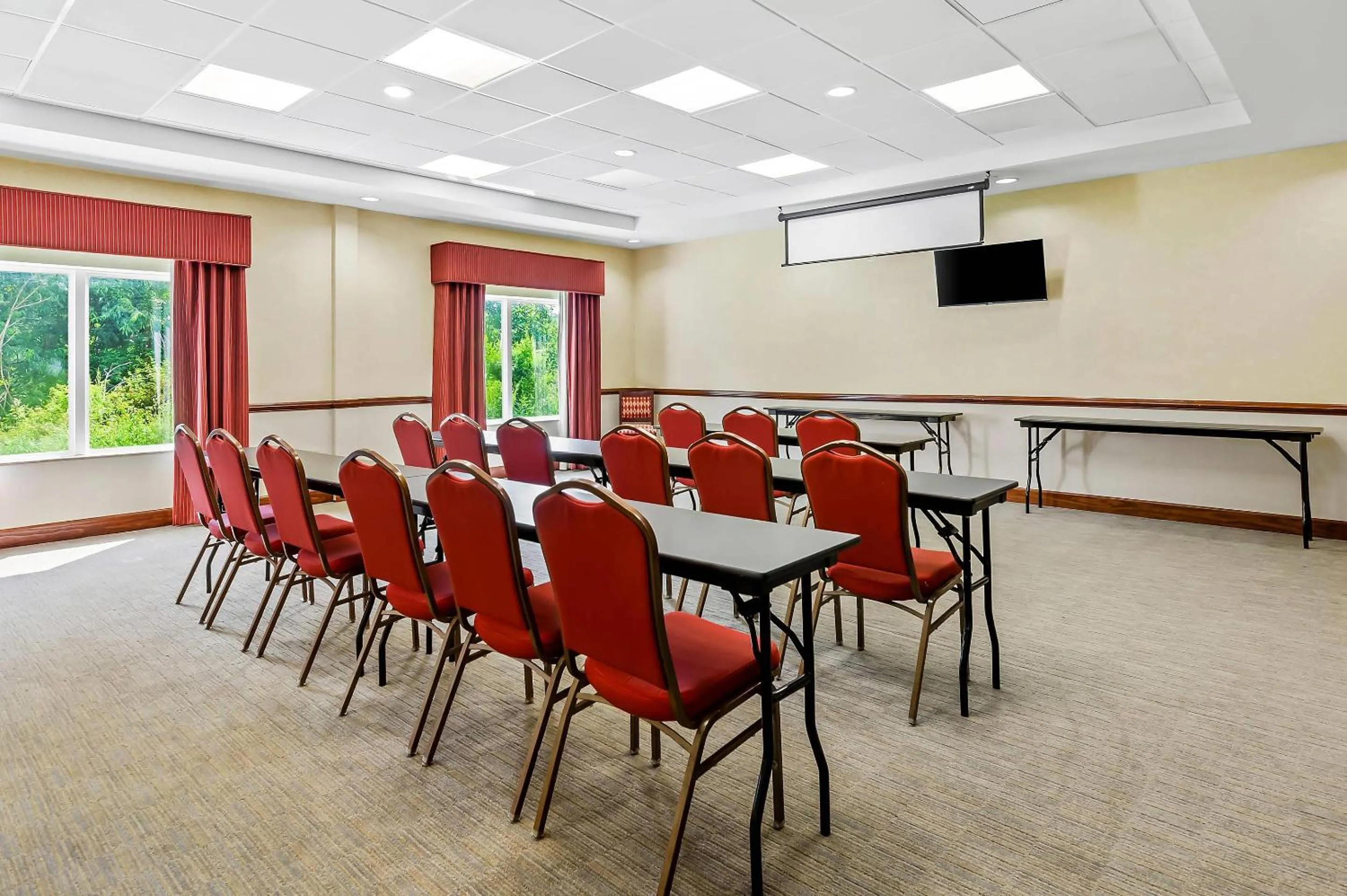 Meeting/conference room in Country Inn & Suites by Radisson, Princeton, WV