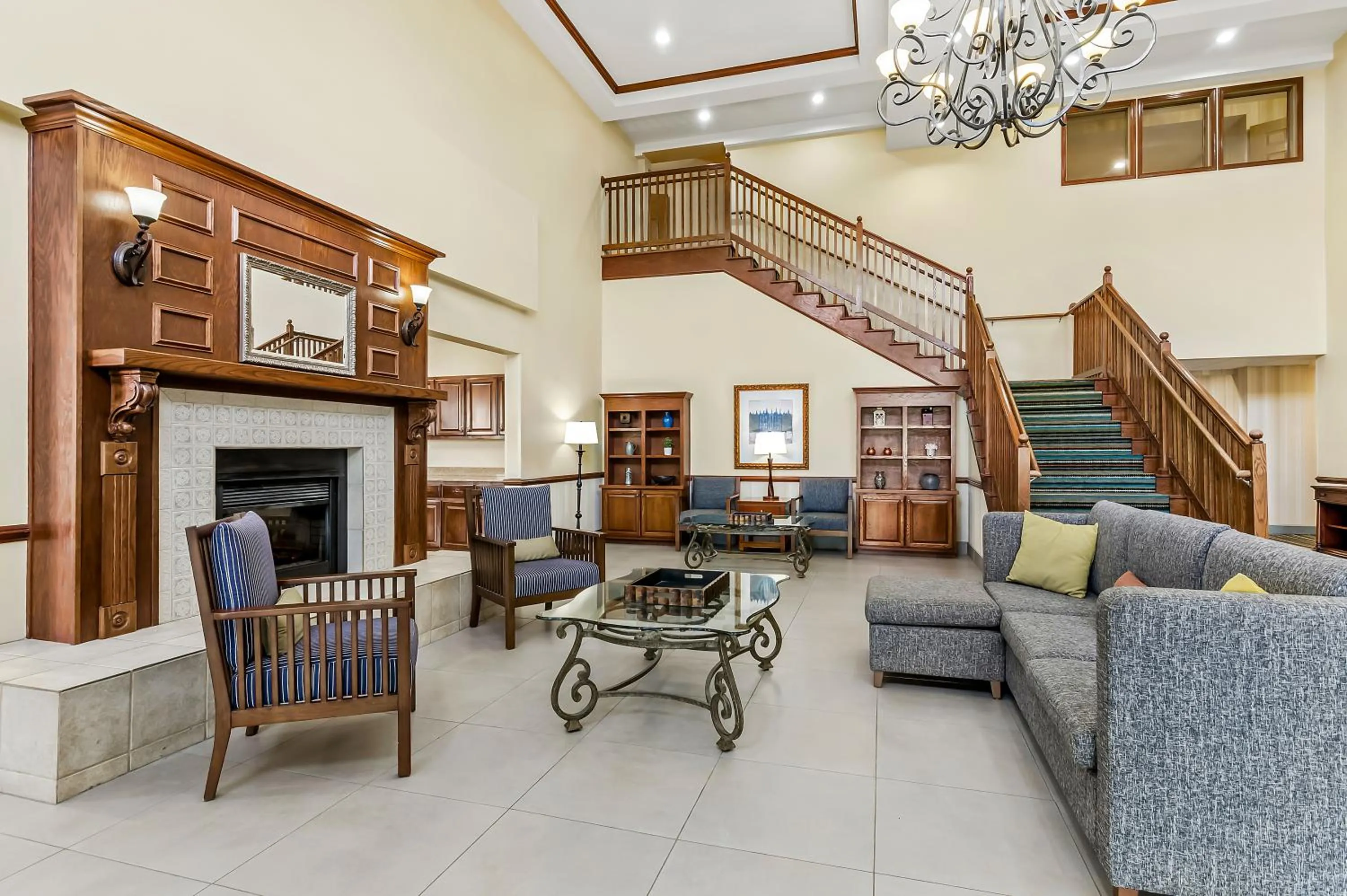 Lobby or reception in Country Inn & Suites by Radisson, Princeton, WV