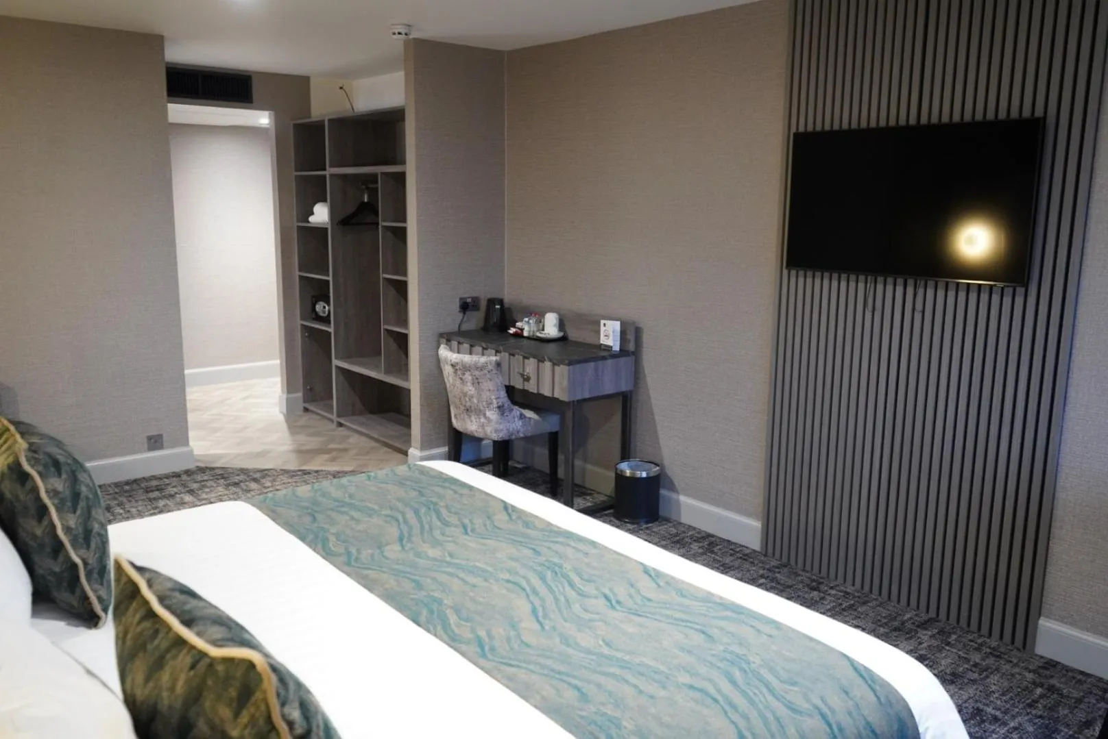 Bed in The Knowes Hotel & Restaurant