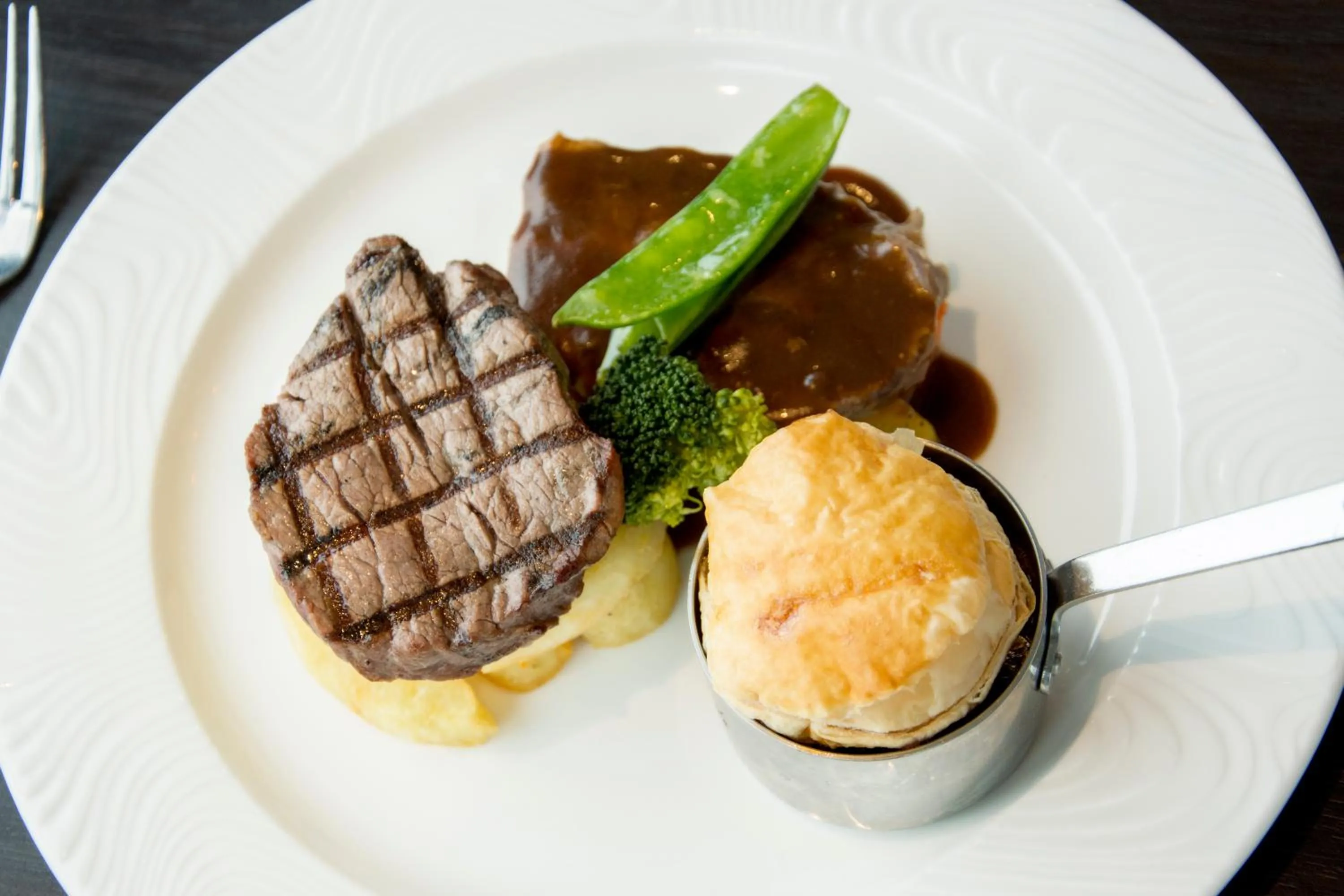 The Knowes Hotel & Restaurant