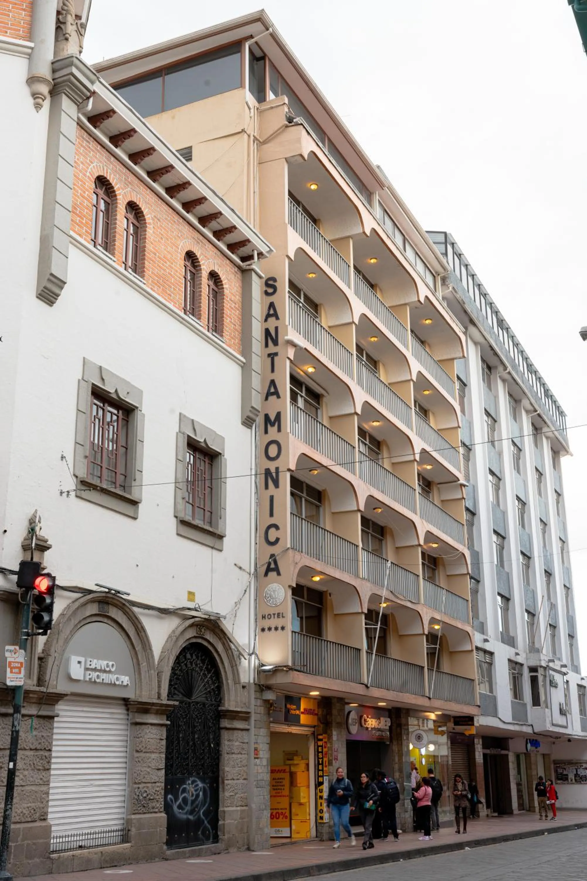 Property building in Hotel Santa Monica