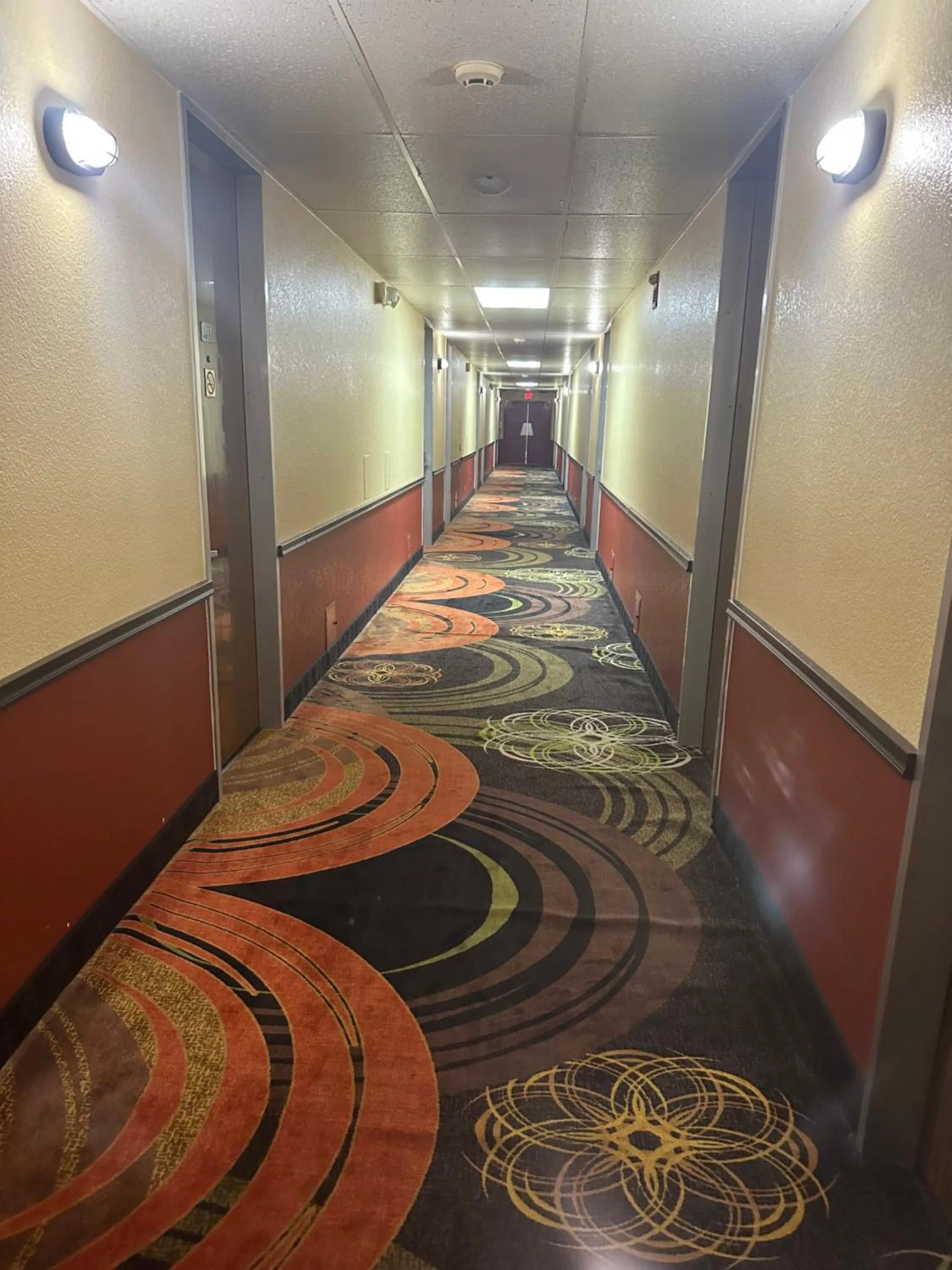 Property building in Executive Inn