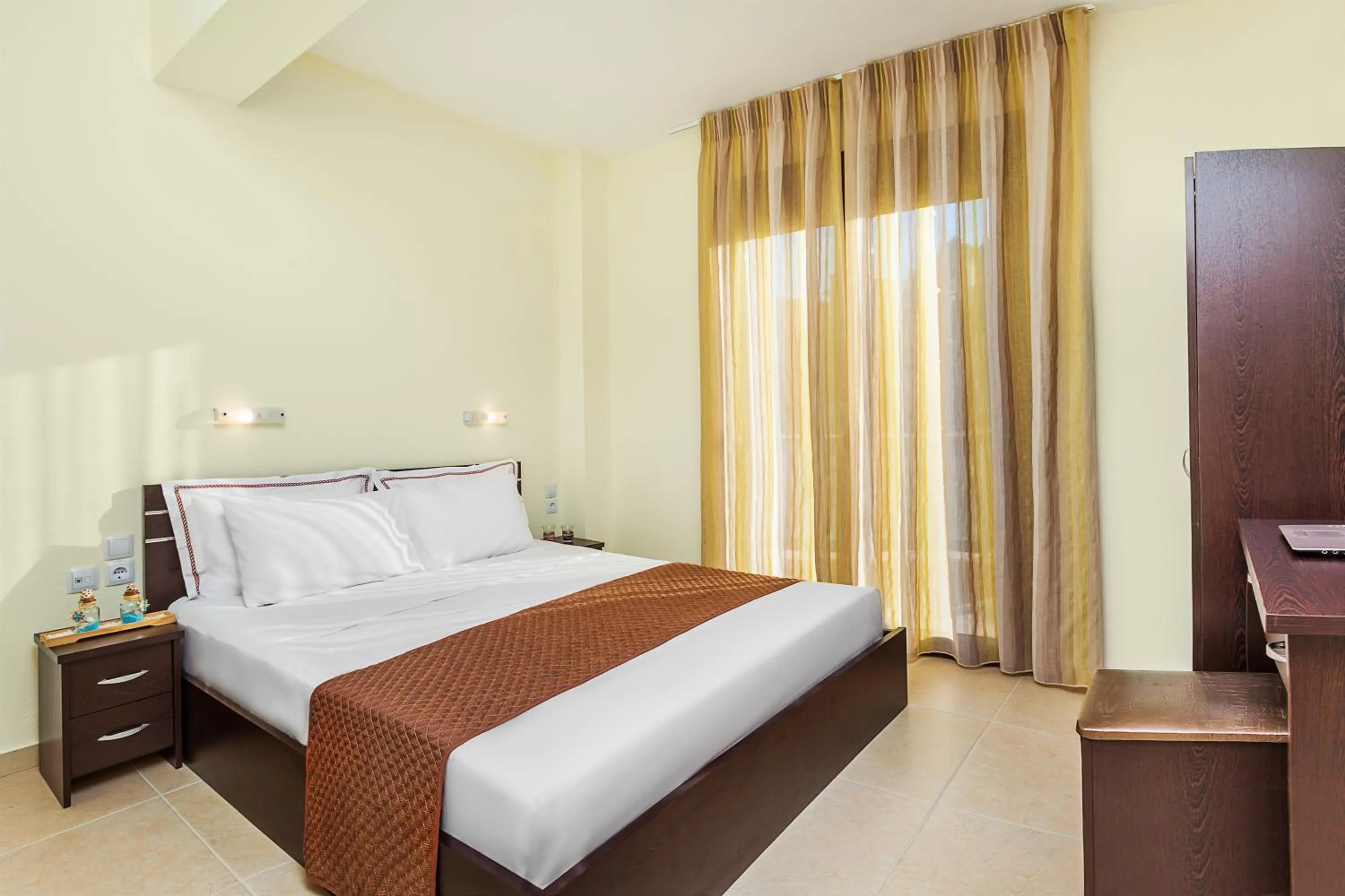 Bedroom, Bed in Belohorizonte Fine Accommodation